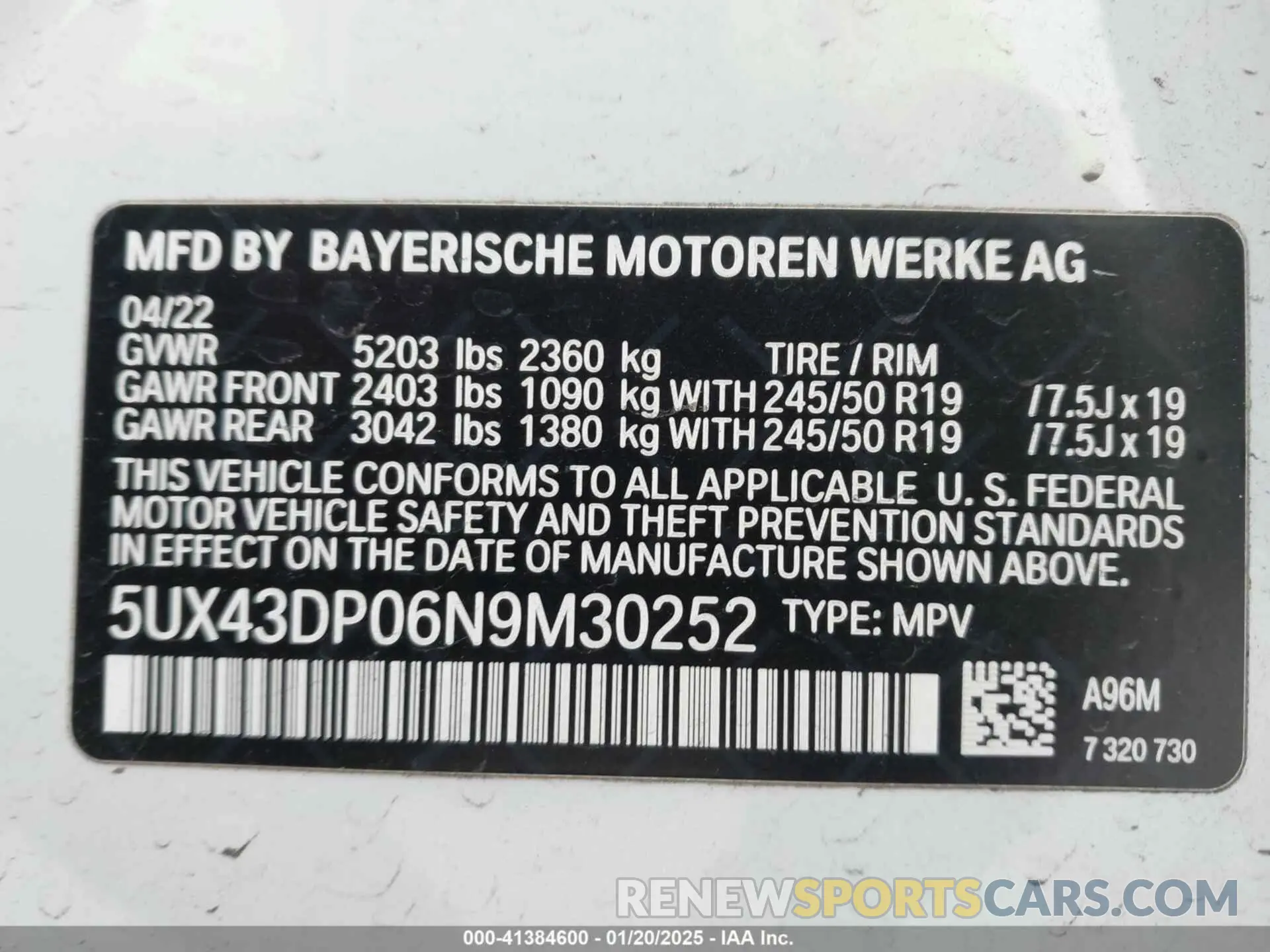 9 Photograph of a damaged car 5UX43DP06N9M30252 BMW X3 2022