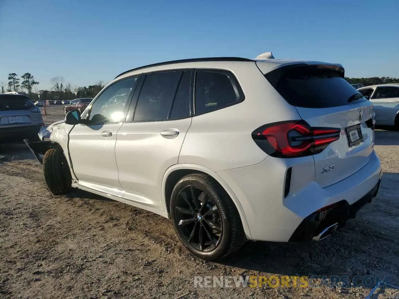 2 Photograph of a damaged car 5UX43DP07N9J86417 BMW X3 2022
