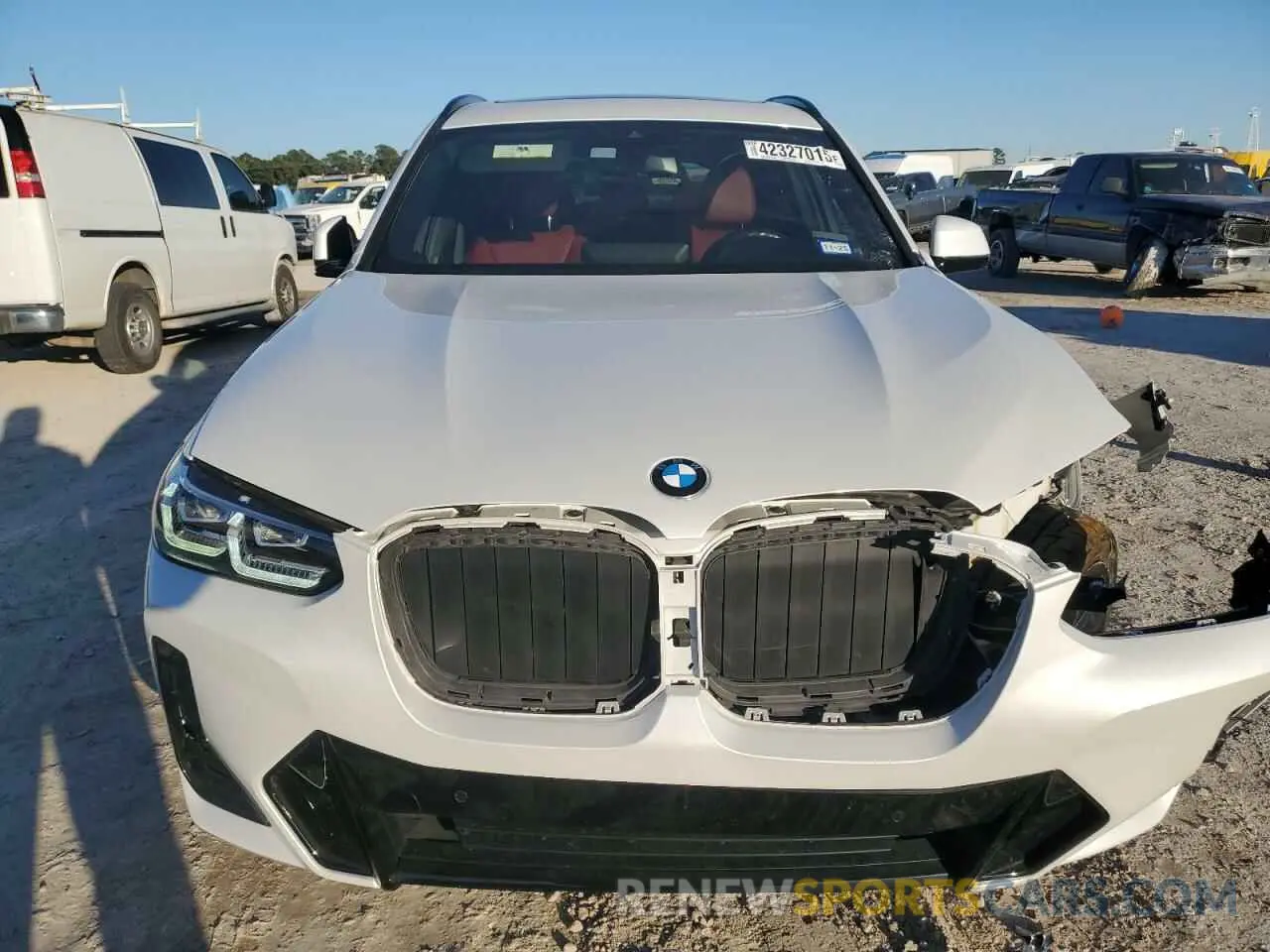 5 Photograph of a damaged car 5UX43DP07N9J86417 BMW X3 2022