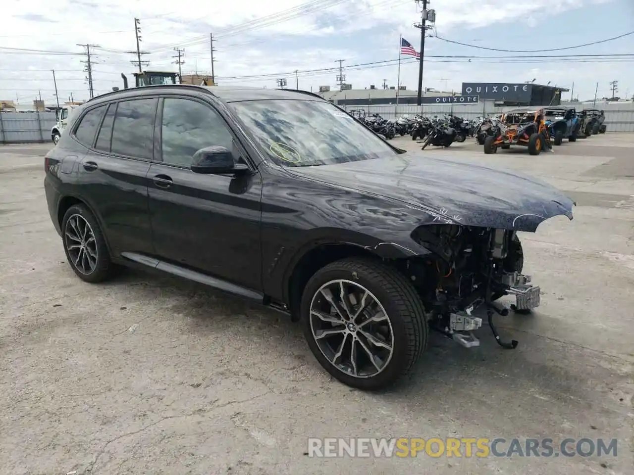 1 Photograph of a damaged car 5UX43DP07N9L42150 BMW X3 2022