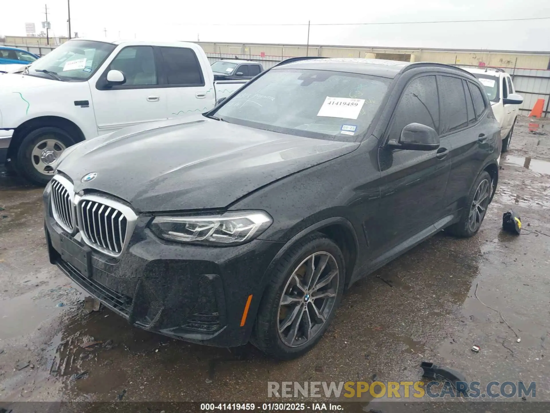 2 Photograph of a damaged car 5UX43DP07N9M46329 BMW X3 2022