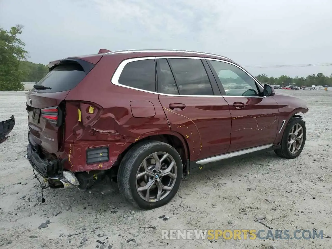 3 Photograph of a damaged car 5UX43DP08N9L78106 BMW X3 2022