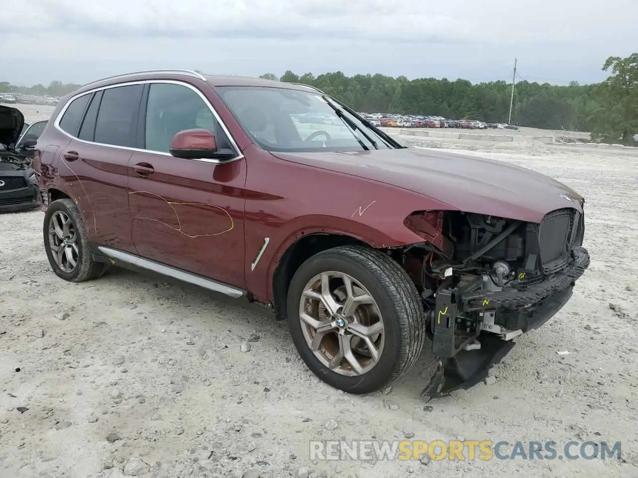4 Photograph of a damaged car 5UX43DP08N9L78106 BMW X3 2022