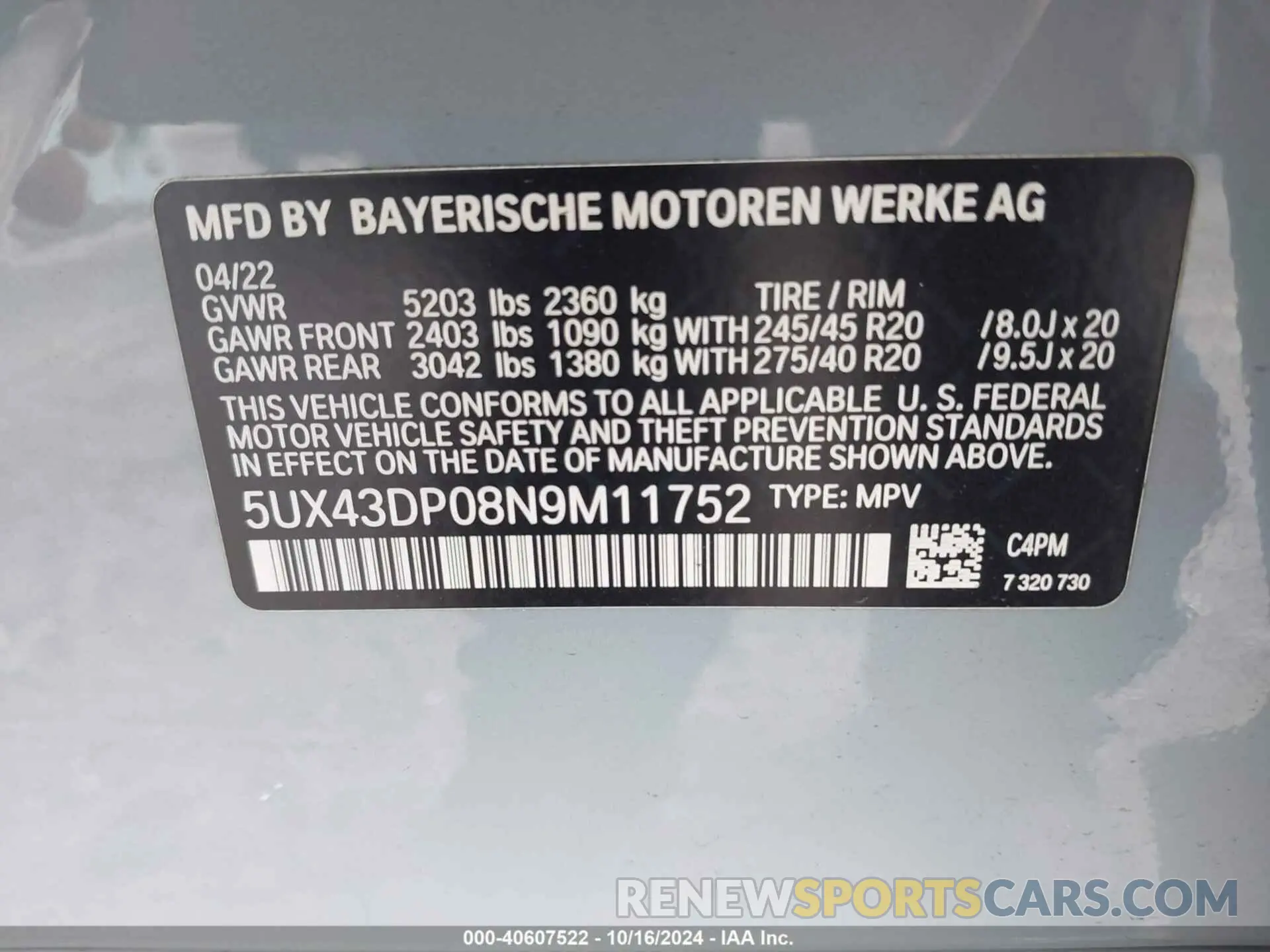 9 Photograph of a damaged car 5UX43DP08N9M11752 BMW X3 2022