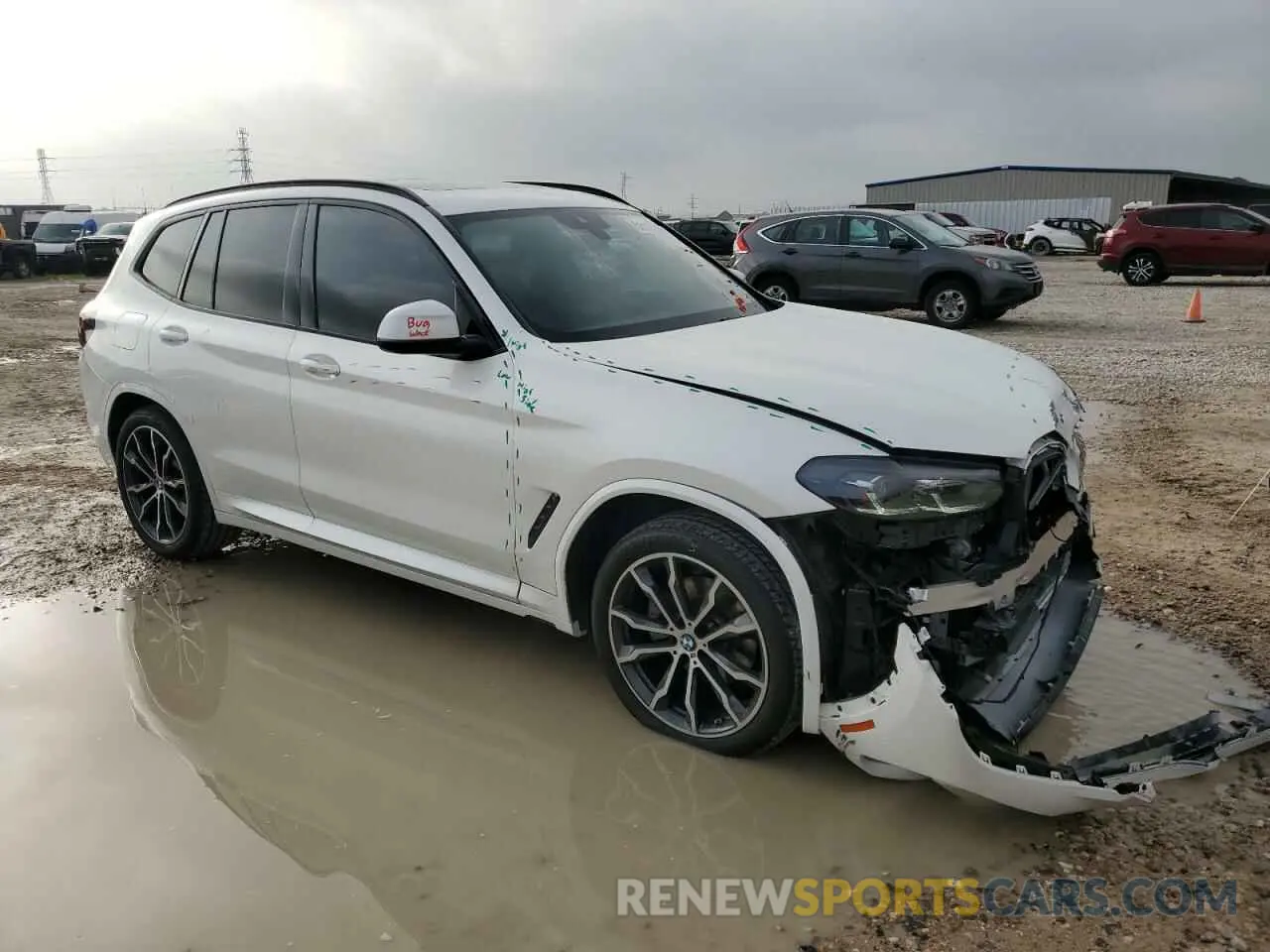 4 Photograph of a damaged car 5UX43DP08N9N39716 BMW X3 2022
