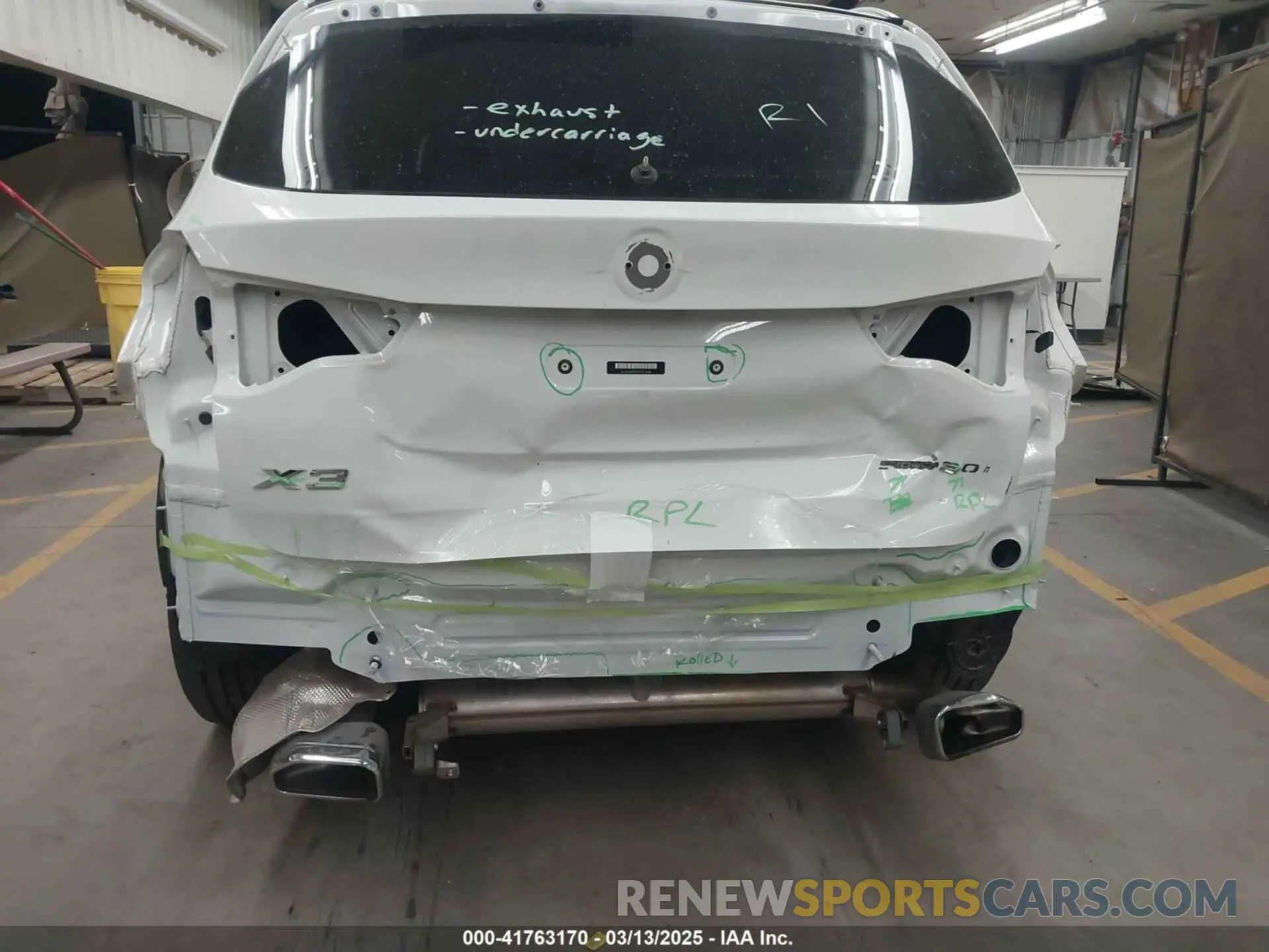 6 Photograph of a damaged car 5UX43DP0XN9K11388 BMW X3 2022