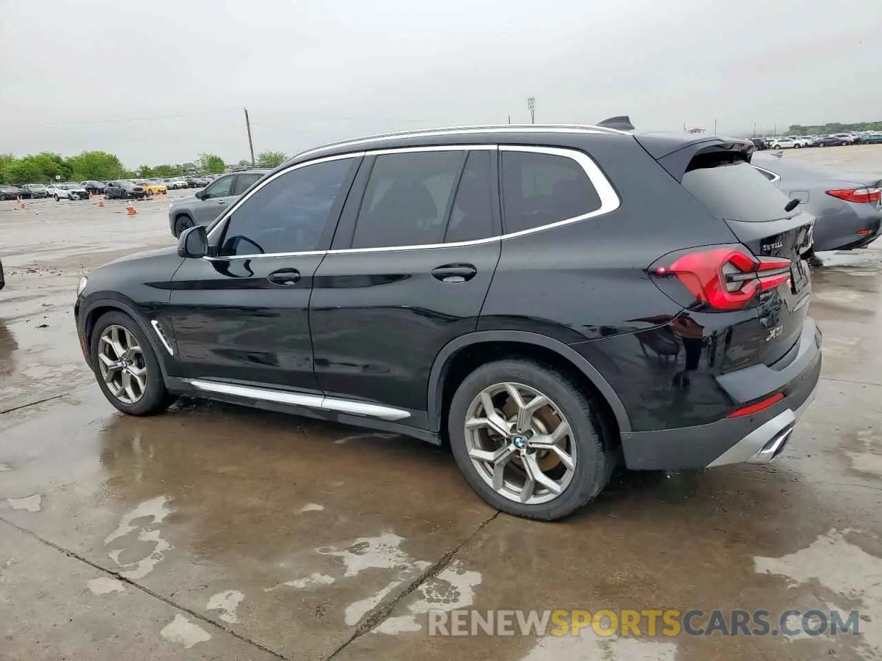 2 Photograph of a damaged car 5UX43DP0XN9K72210 BMW X3 2022