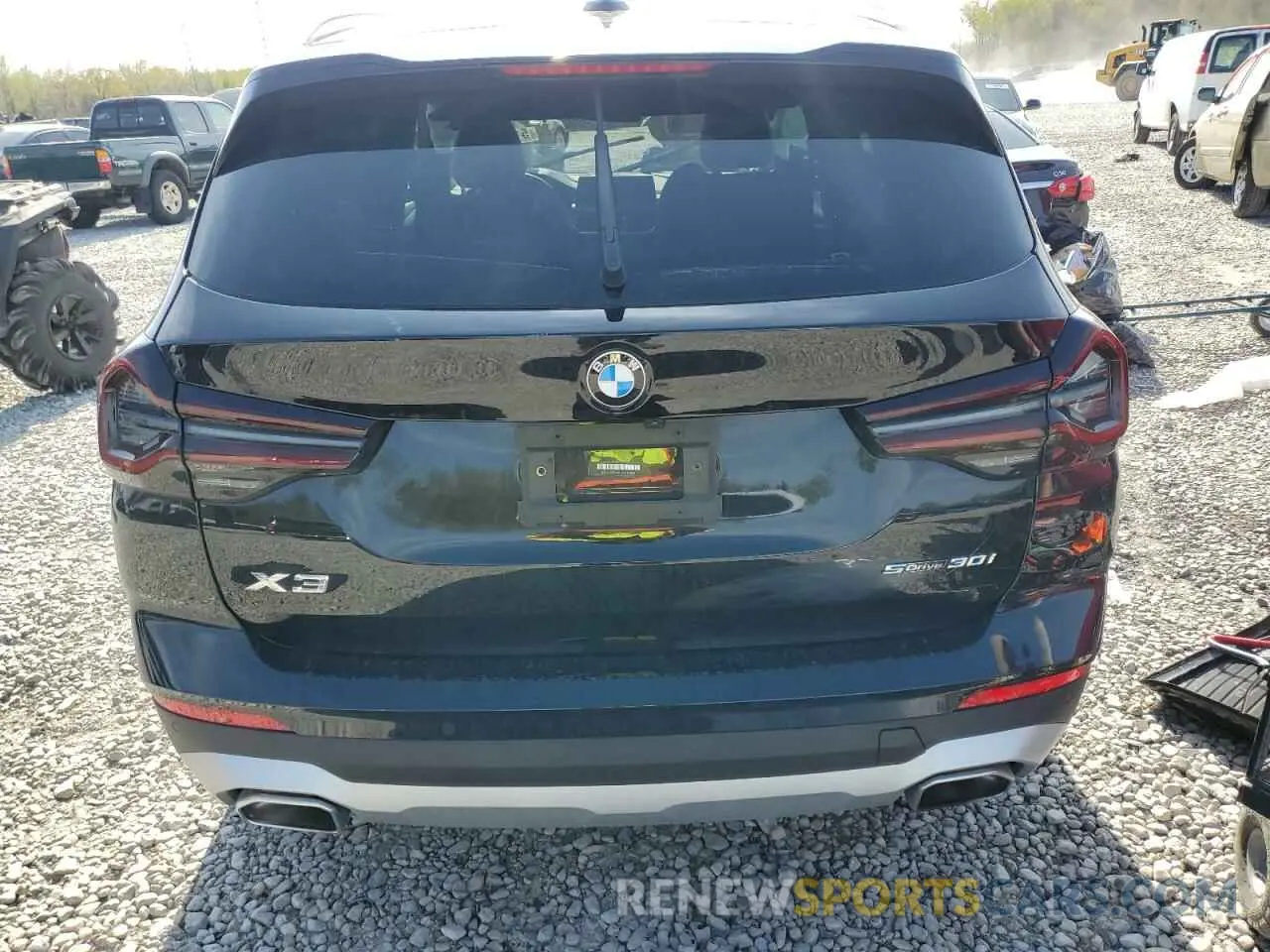6 Photograph of a damaged car 5UX43DP0XN9M49063 BMW X3 2022