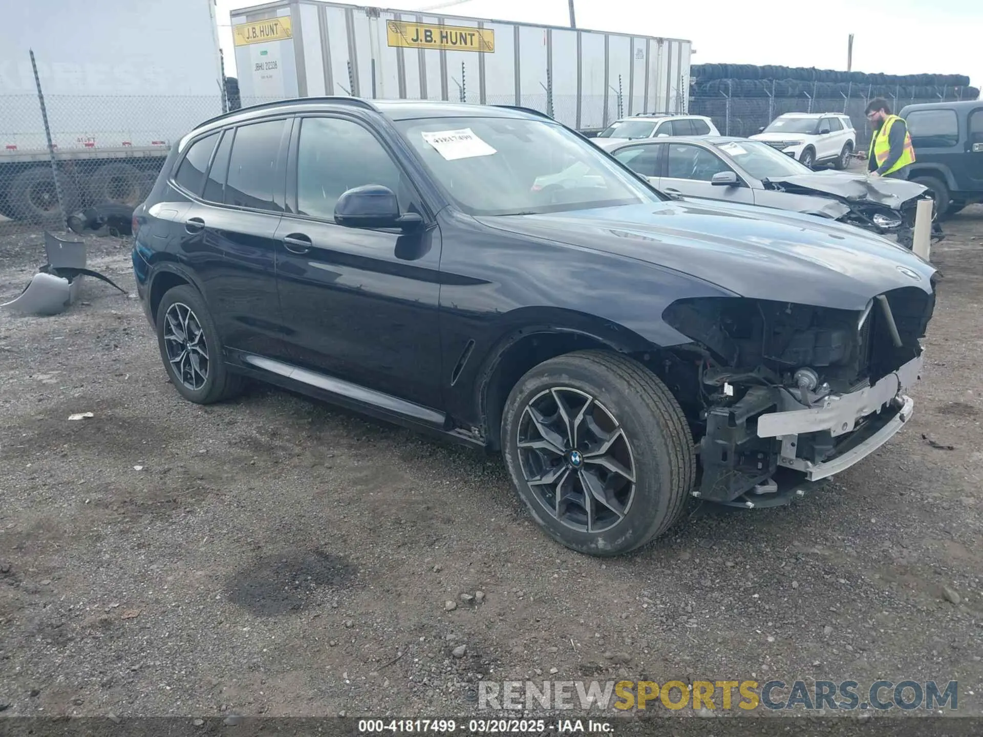1 Photograph of a damaged car 5UX53DP00N9L98130 BMW X3 2022