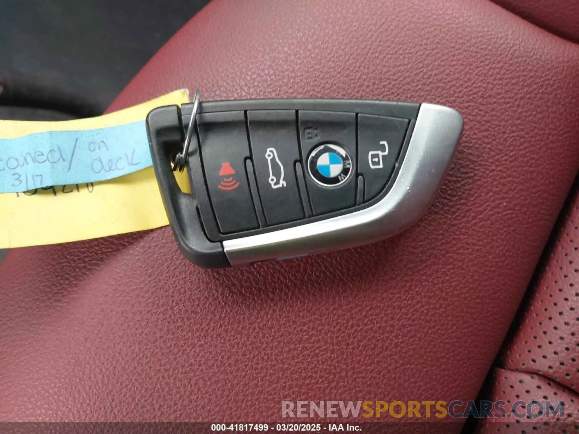 11 Photograph of a damaged car 5UX53DP00N9L98130 BMW X3 2022