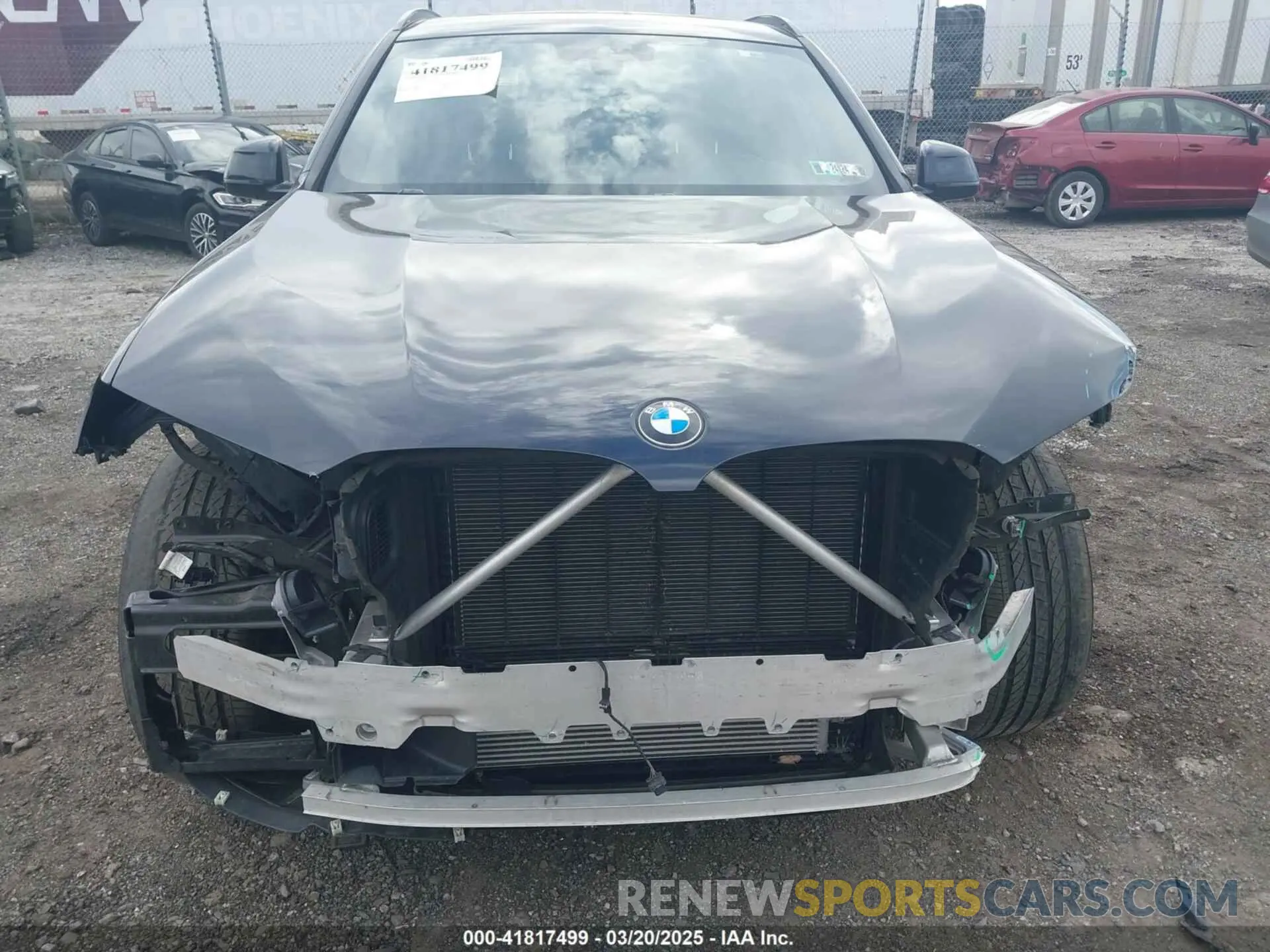 12 Photograph of a damaged car 5UX53DP00N9L98130 BMW X3 2022