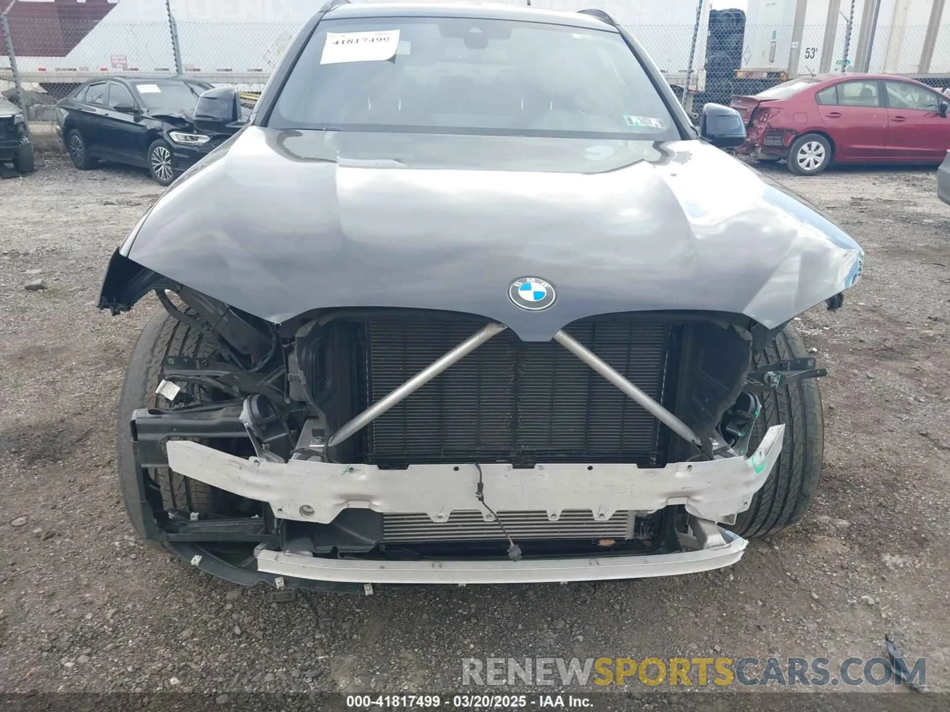 6 Photograph of a damaged car 5UX53DP00N9L98130 BMW X3 2022