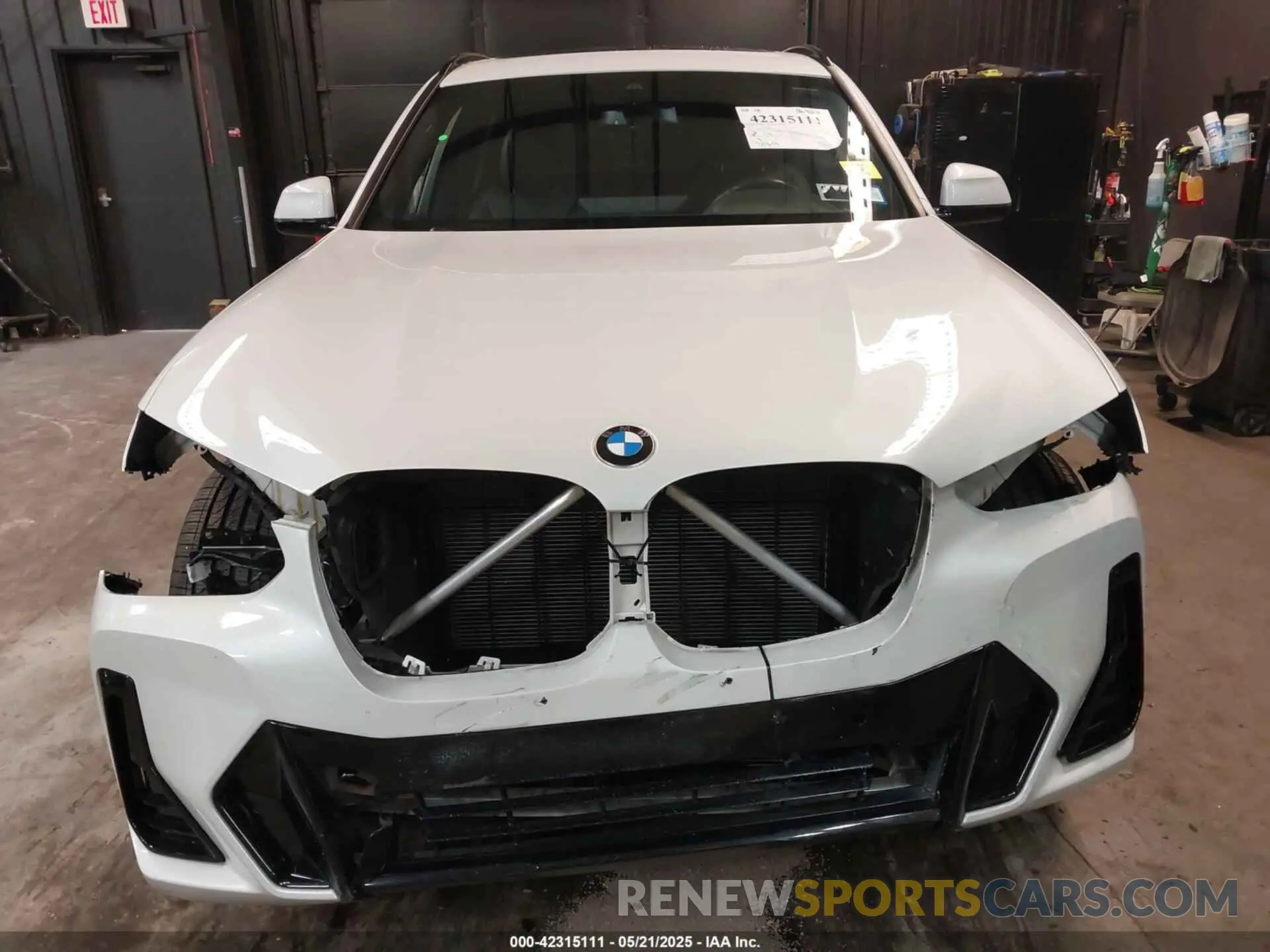 13 Photograph of a damaged car 5UX53DP00N9M86496 BMW X3 2022