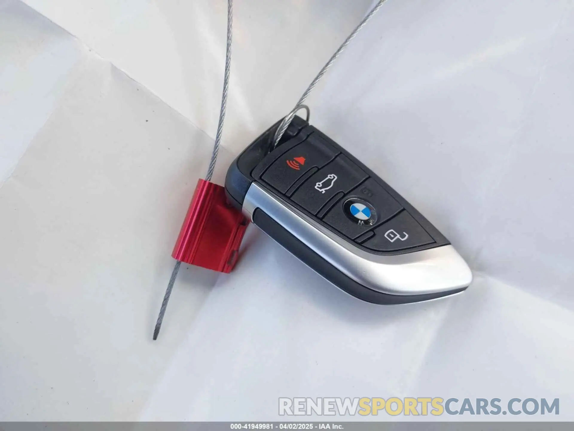 11 Photograph of a damaged car 5UX53DP00N9M88510 BMW X3 2022