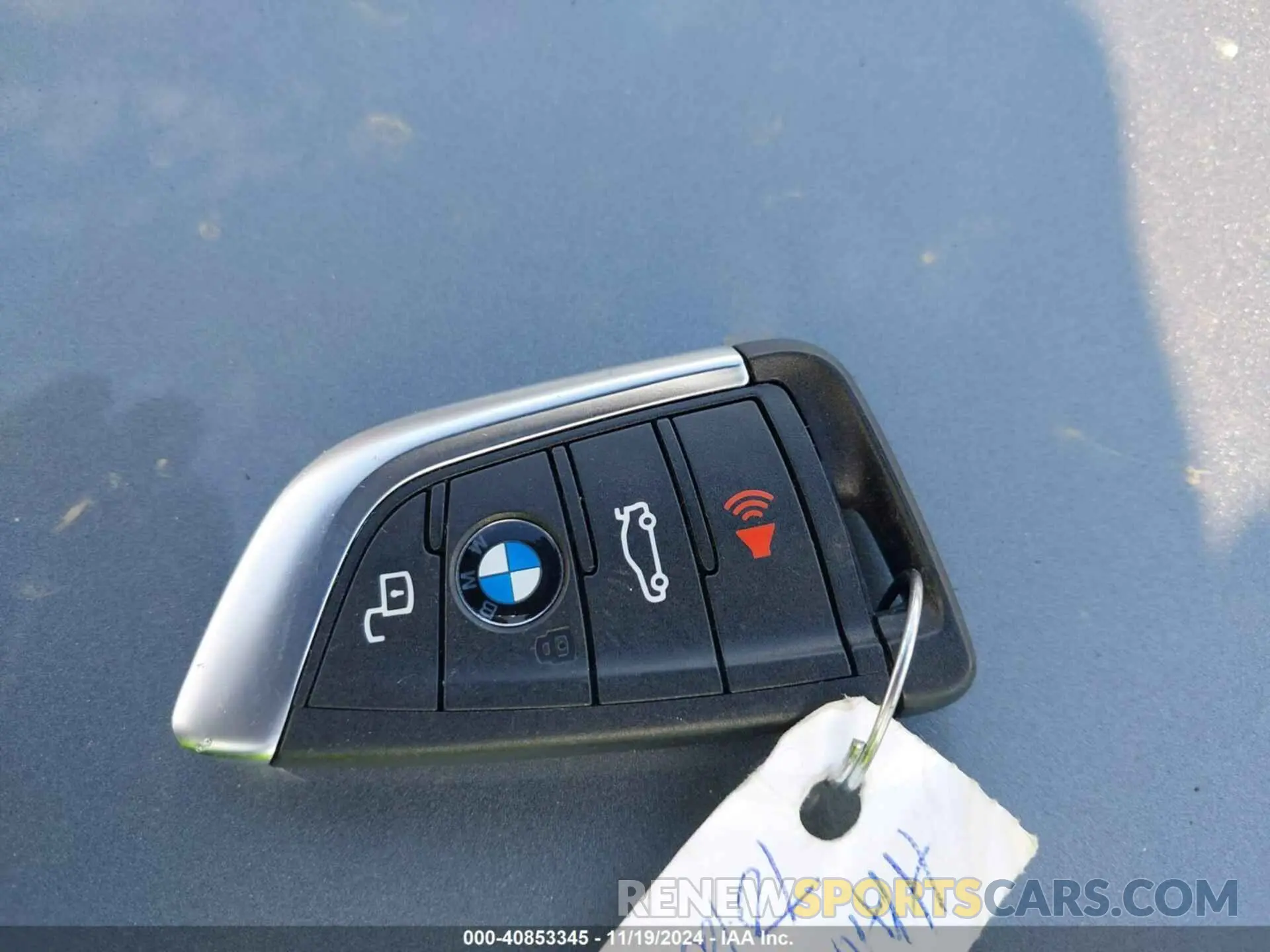 11 Photograph of a damaged car 5UX53DP01N9J64711 BMW X3 2022