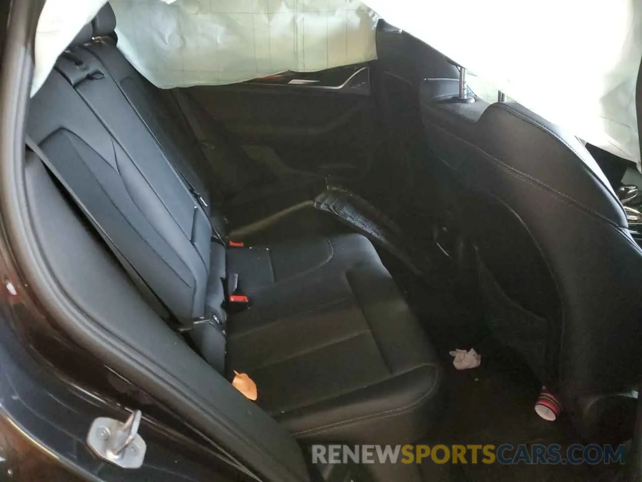 10 Photograph of a damaged car 5UX53DP01N9K71578 BMW X3 2022