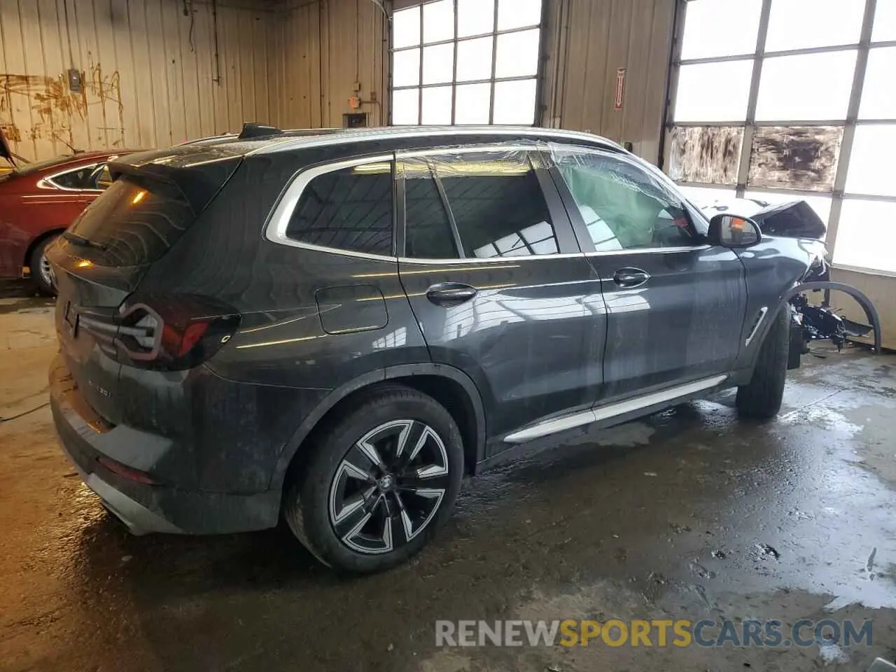 3 Photograph of a damaged car 5UX53DP01N9K71578 BMW X3 2022