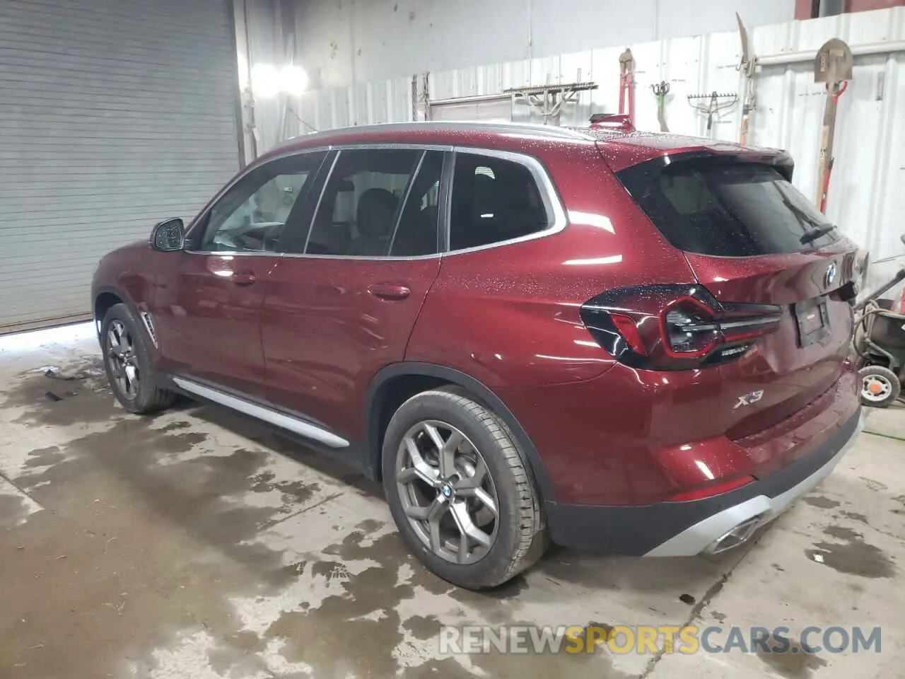 2 Photograph of a damaged car 5UX53DP01N9L32072 BMW X3 2022