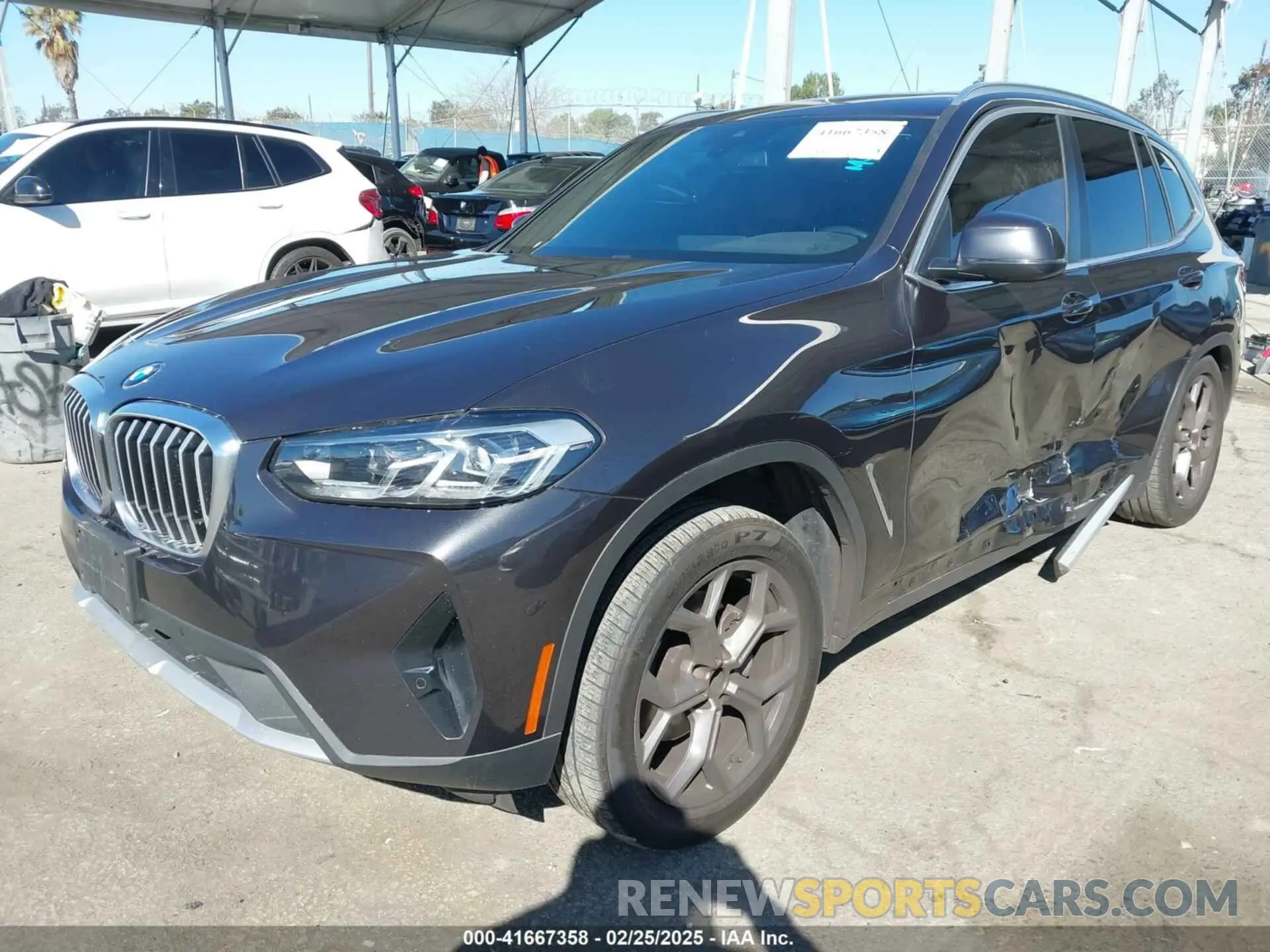 2 Photograph of a damaged car 5UX53DP02N9H43452 BMW X3 2022