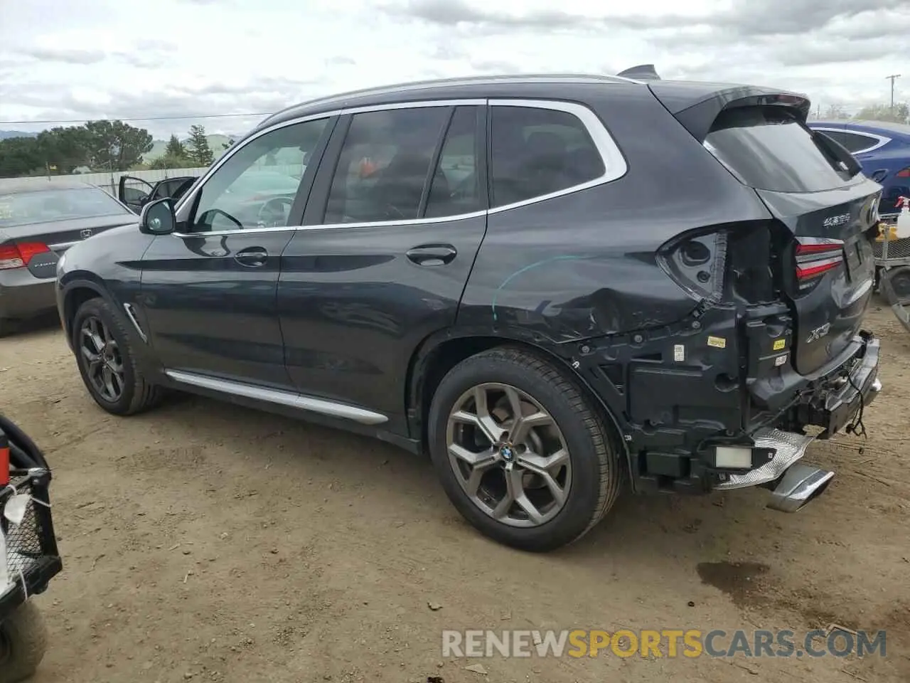 2 Photograph of a damaged car 5UX53DP02N9J49988 BMW X3 2022