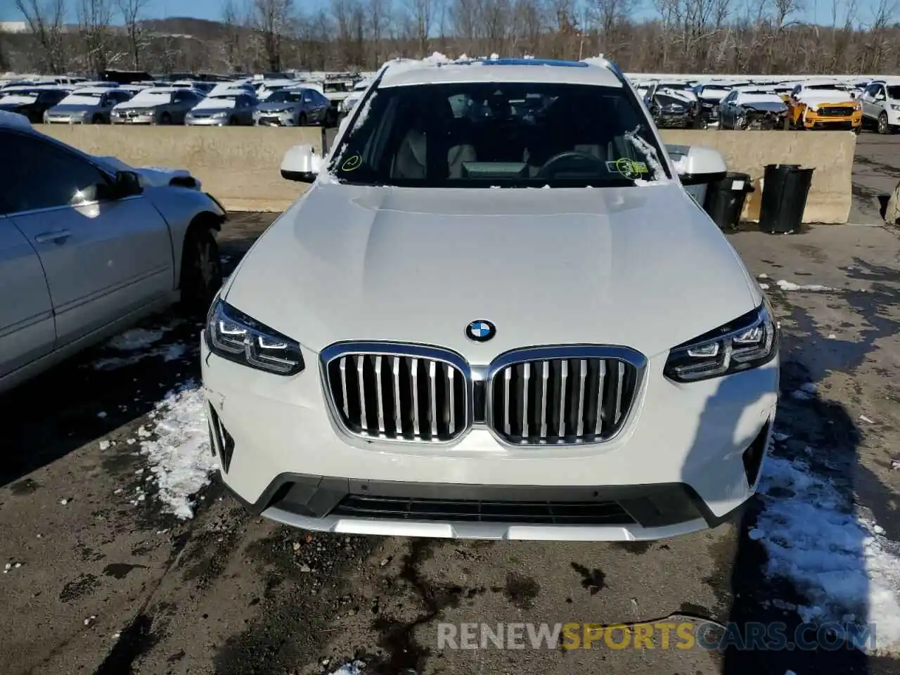 5 Photograph of a damaged car 5UX53DP02N9K14404 BMW X3 2022