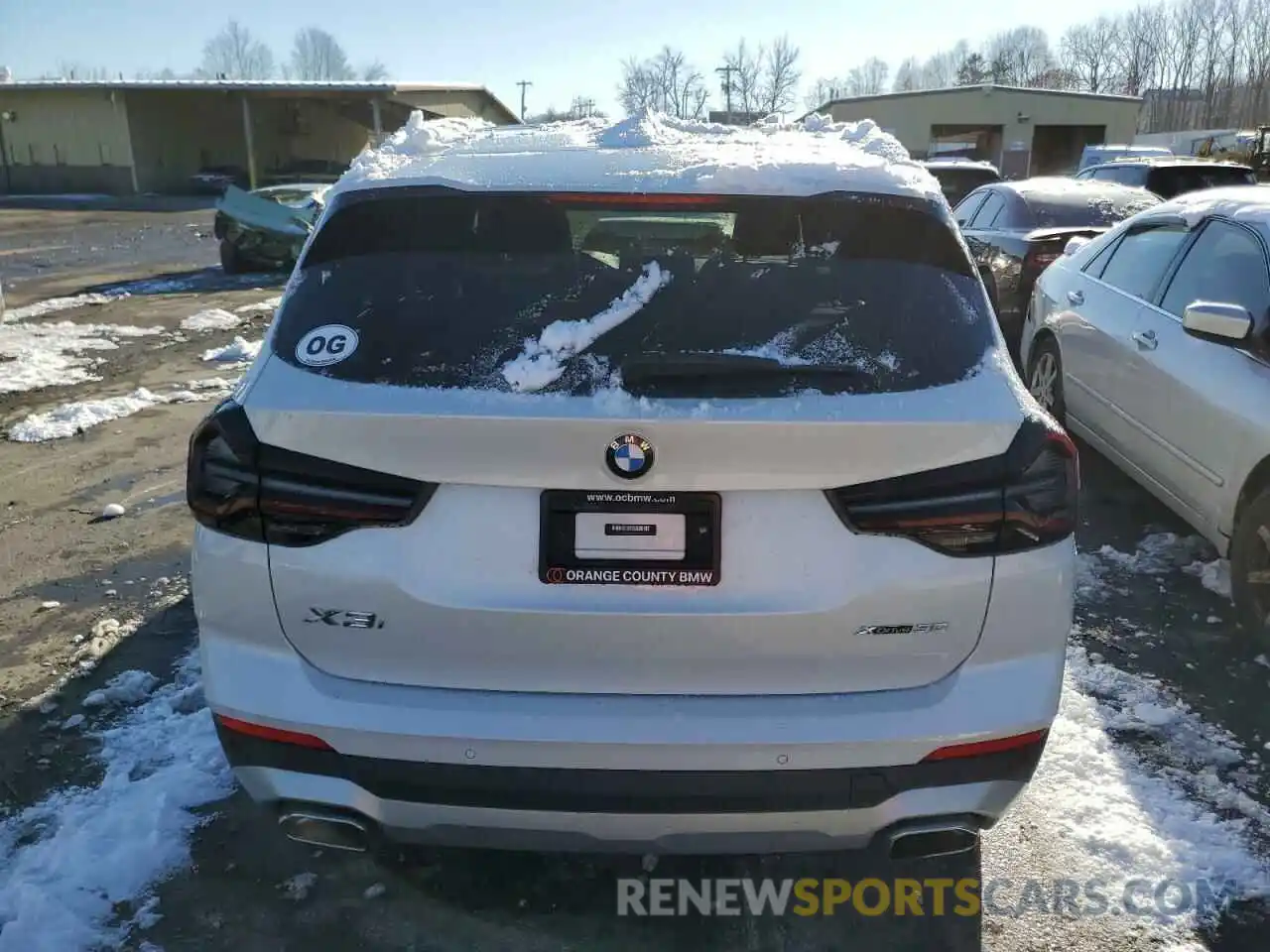 6 Photograph of a damaged car 5UX53DP02N9K14404 BMW X3 2022