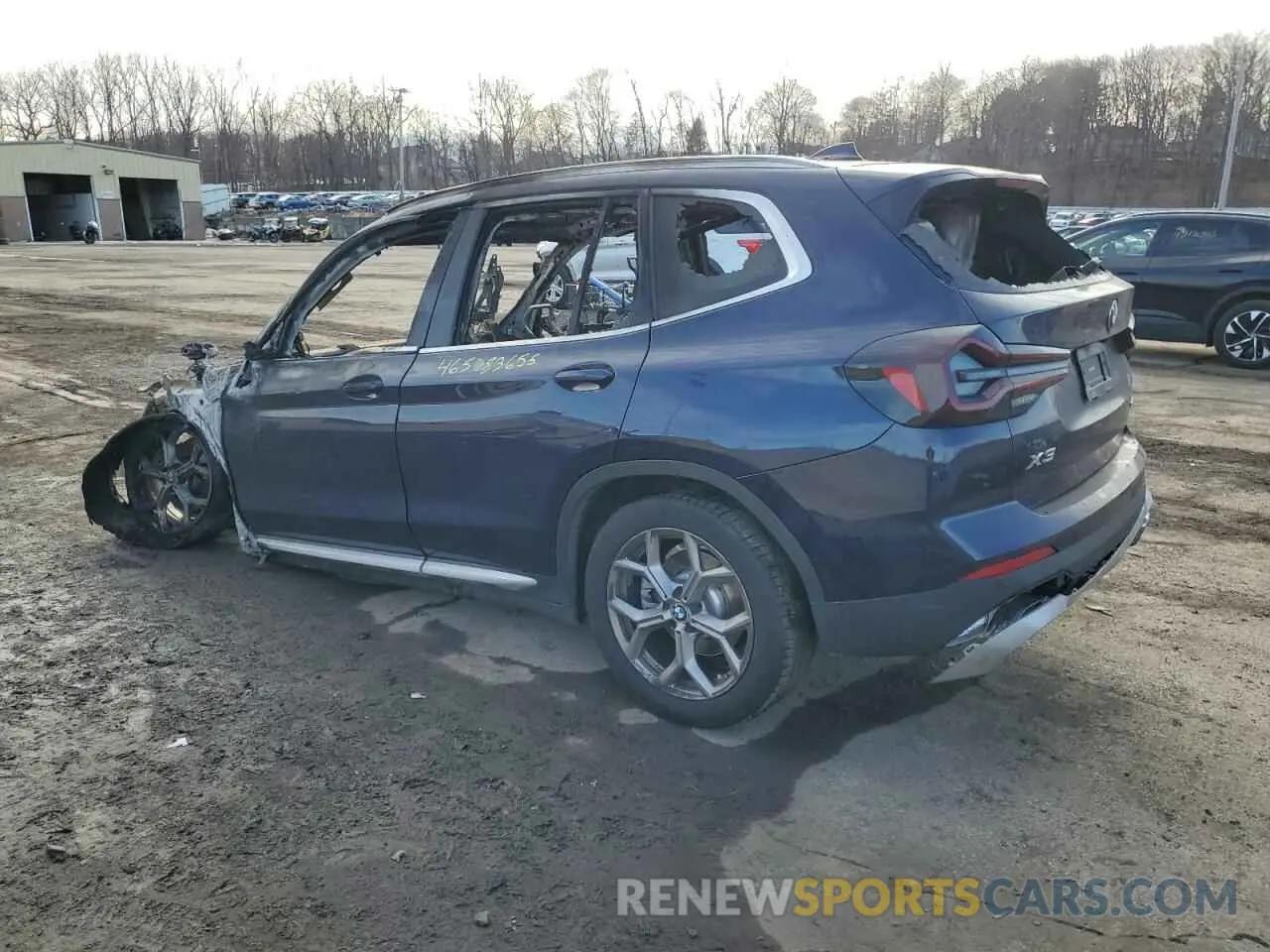 2 Photograph of a damaged car 5UX53DP02N9K63019 BMW X3 2022