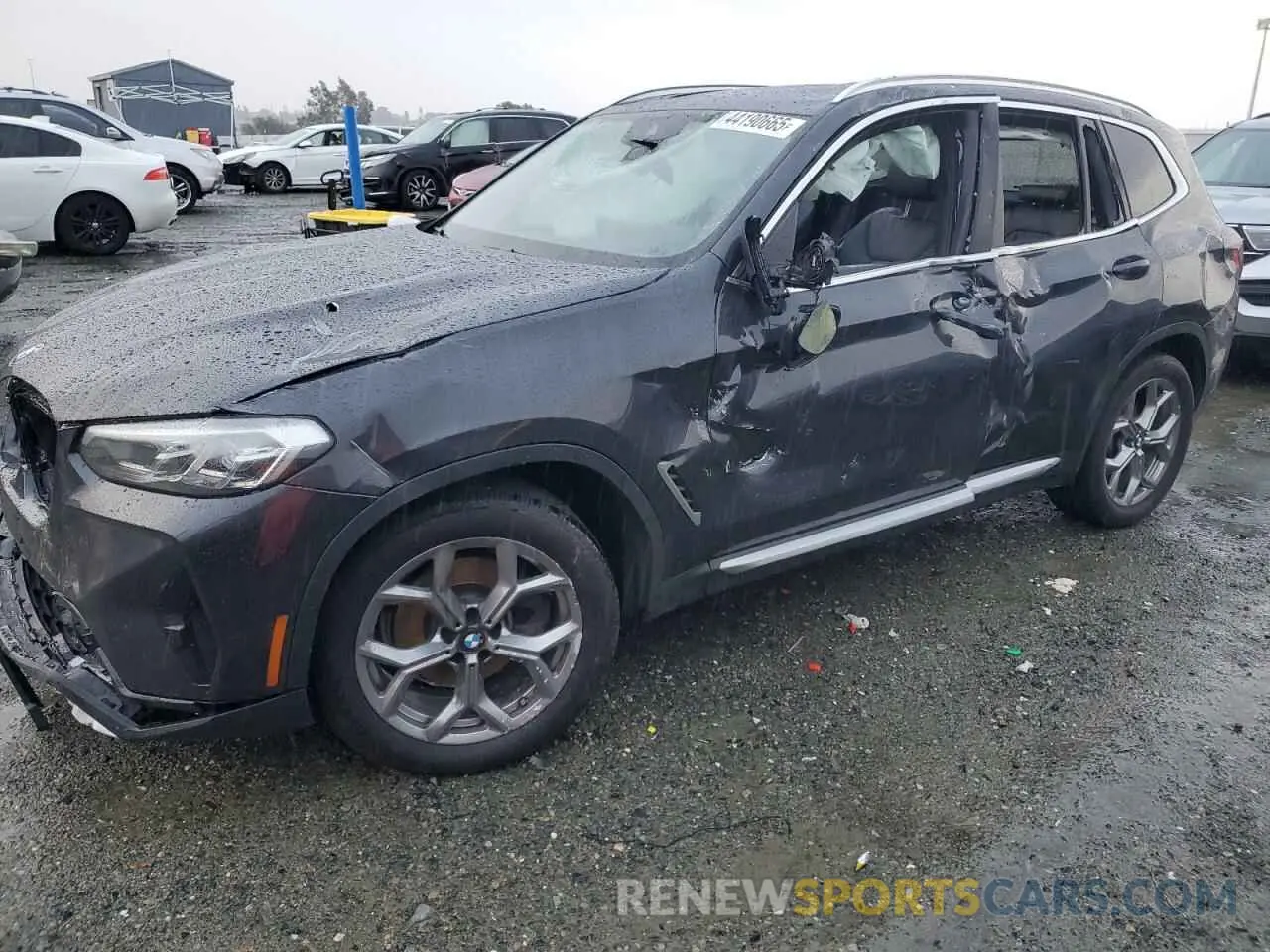 1 Photograph of a damaged car 5UX53DP02N9M92784 BMW X3 2022
