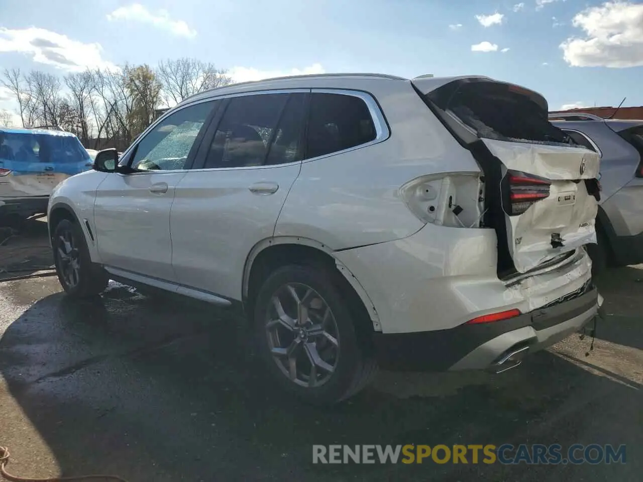 2 Photograph of a damaged car 5UX53DP02N9N25833 BMW X3 2022