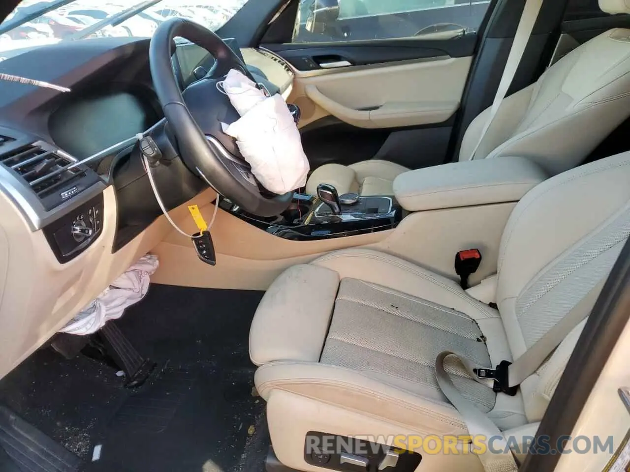 7 Photograph of a damaged car 5UX53DP02N9N28747 BMW X3 2022