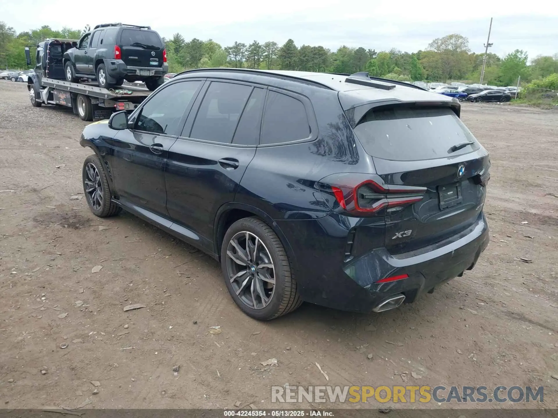 3 Photograph of a damaged car 5UX53DP03N9K52014 BMW X3 2022