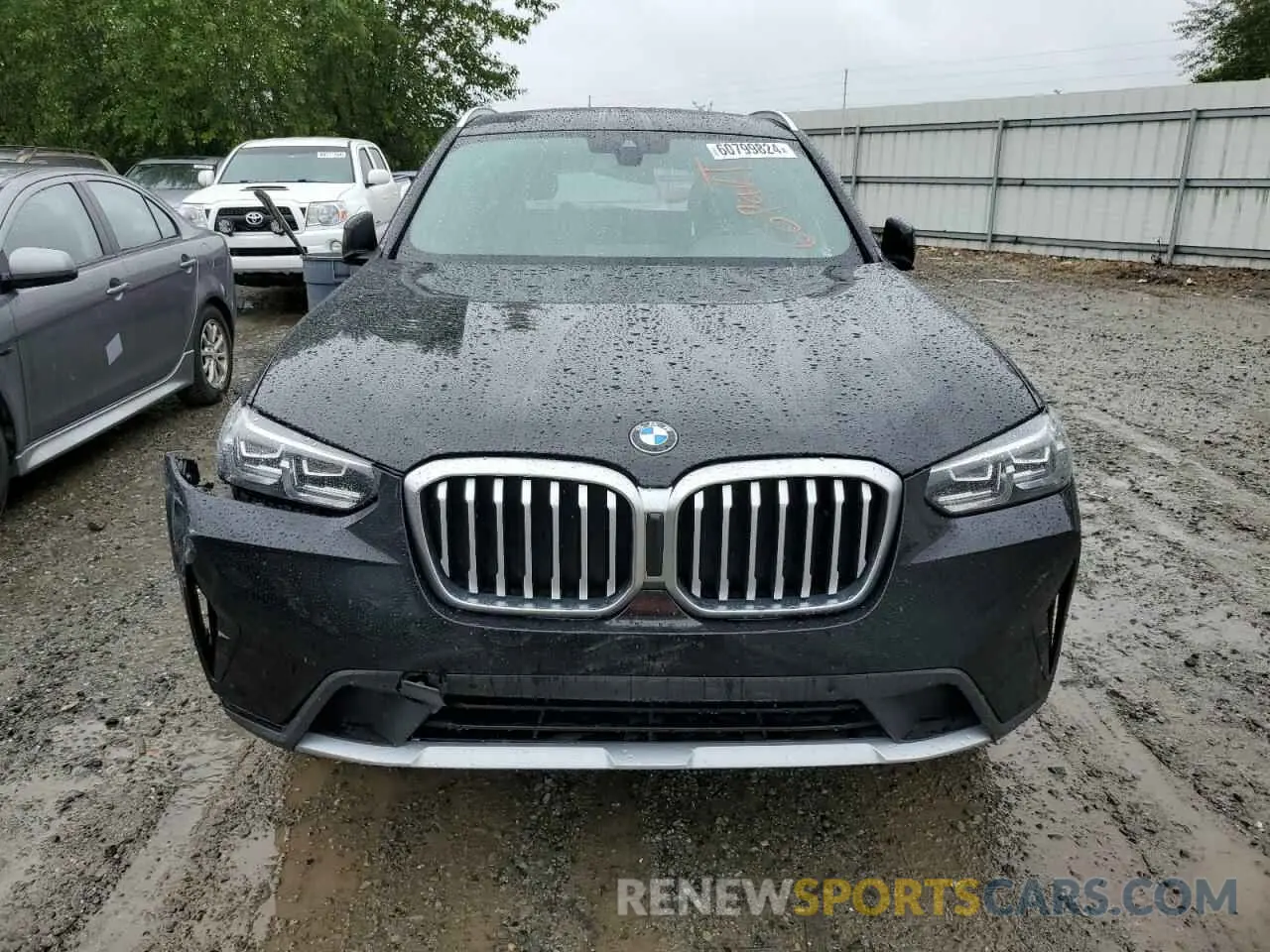 5 Photograph of a damaged car 5UX53DP03N9L69267 BMW X3 2022