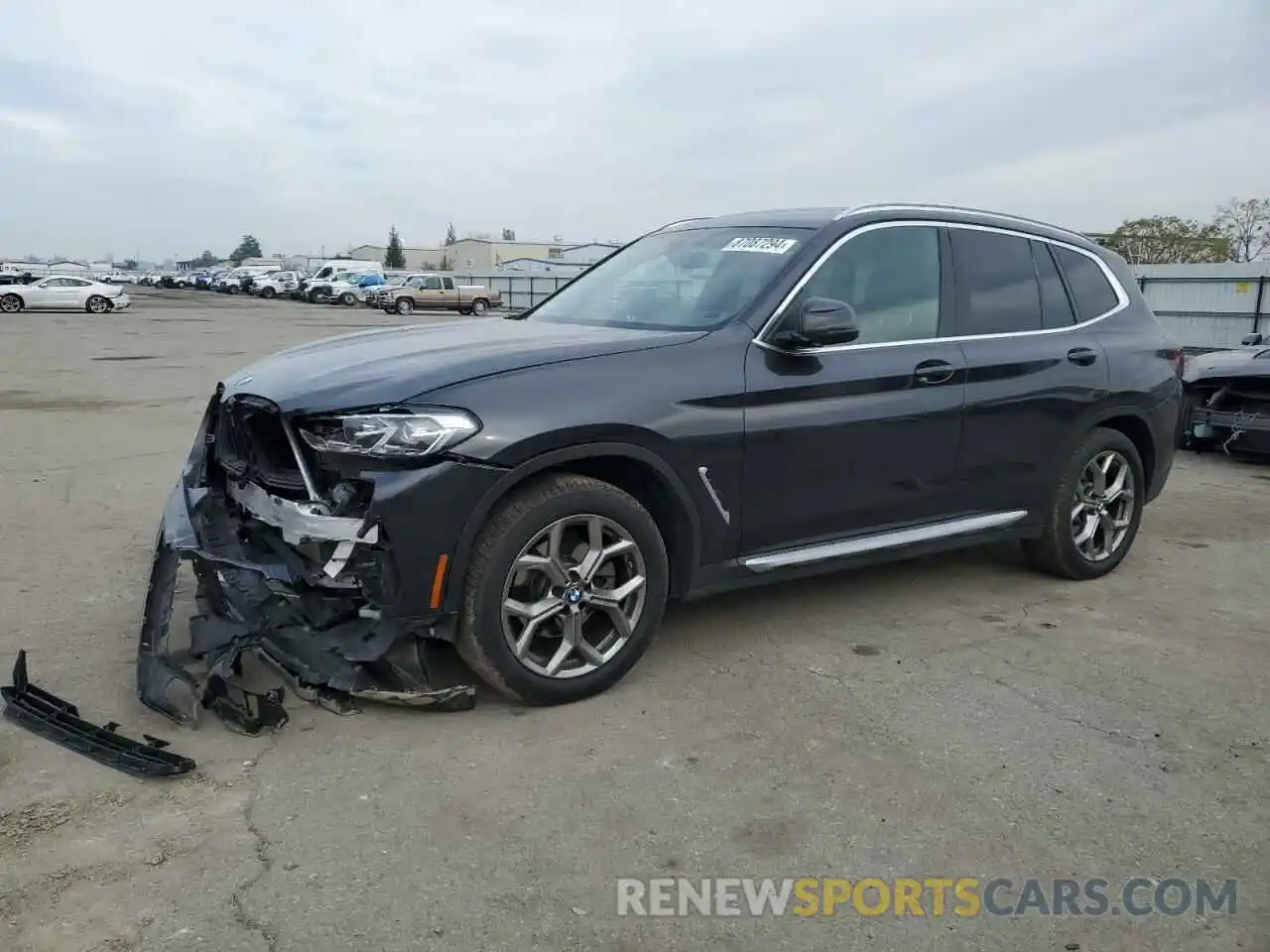 1 Photograph of a damaged car 5UX53DP03N9M92941 BMW X3 2022