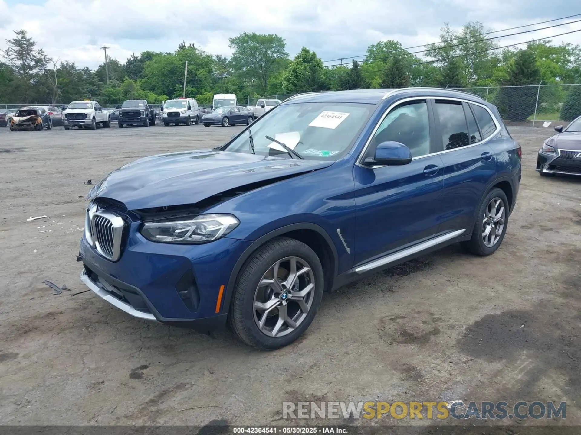 2 Photograph of a damaged car 5UX53DP04N9J98450 BMW X3 2022