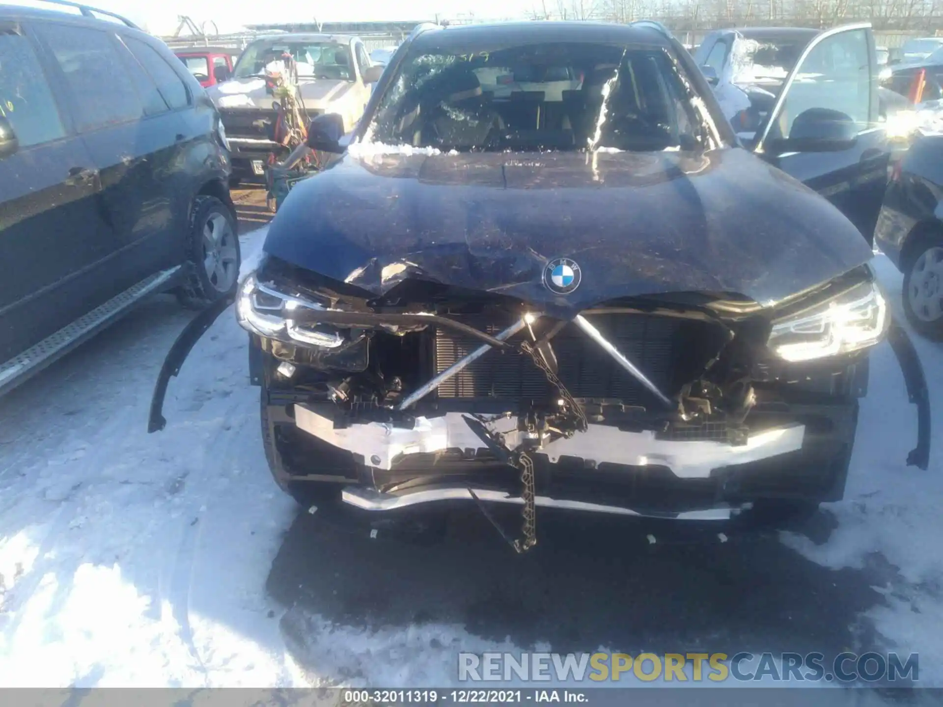 6 Photograph of a damaged car 5UX53DP05N9J89854 BMW X3 2022