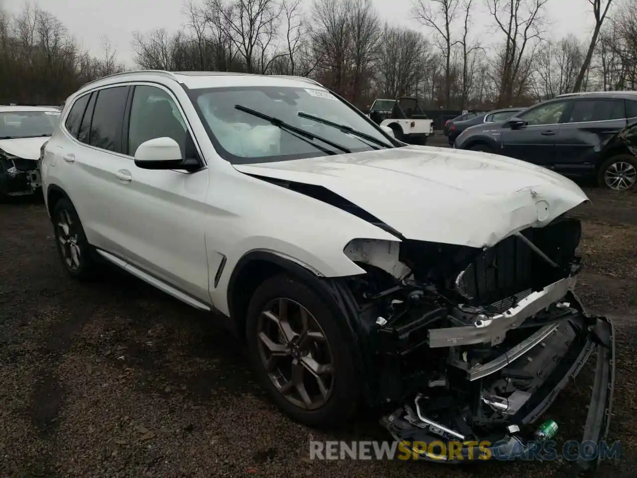 4 Photograph of a damaged car 5UX53DP05N9L49523 BMW X3 2022