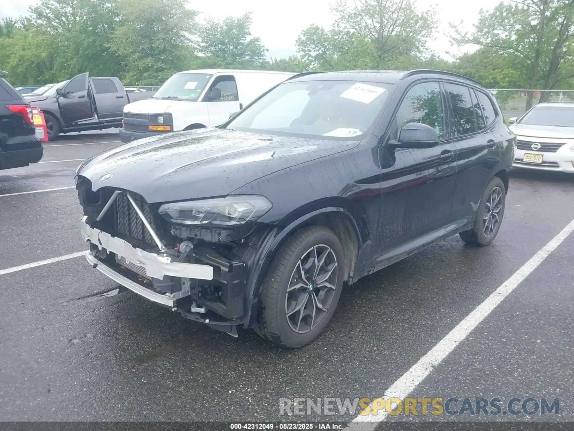 2 Photograph of a damaged car 5UX53DP05N9M46219 BMW X3 2022