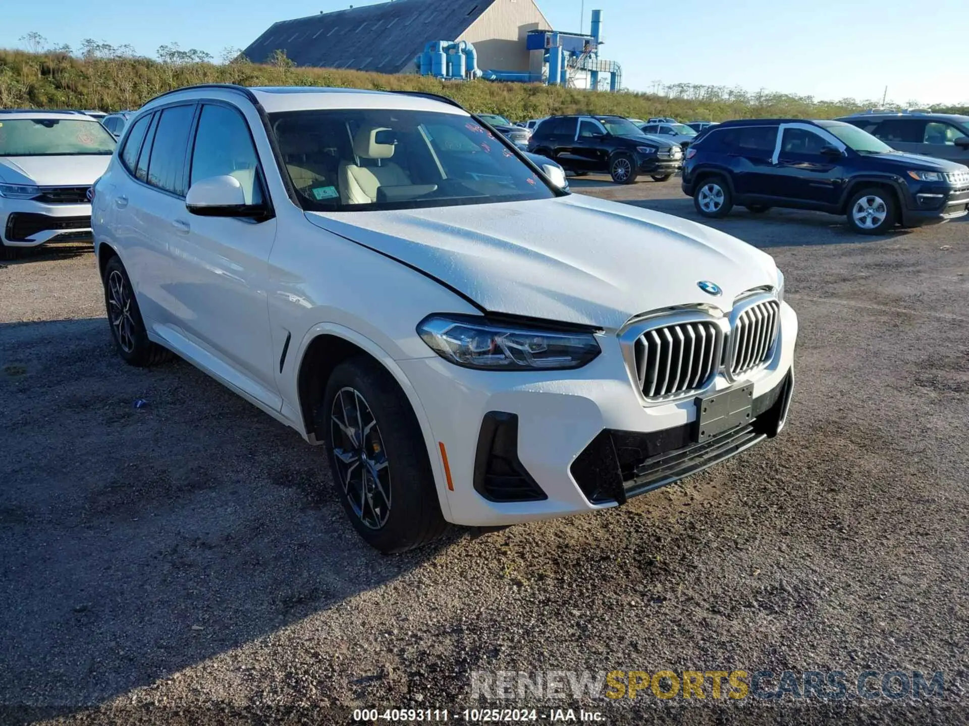 1 Photograph of a damaged car 5UX53DP05N9M66356 BMW X3 2022