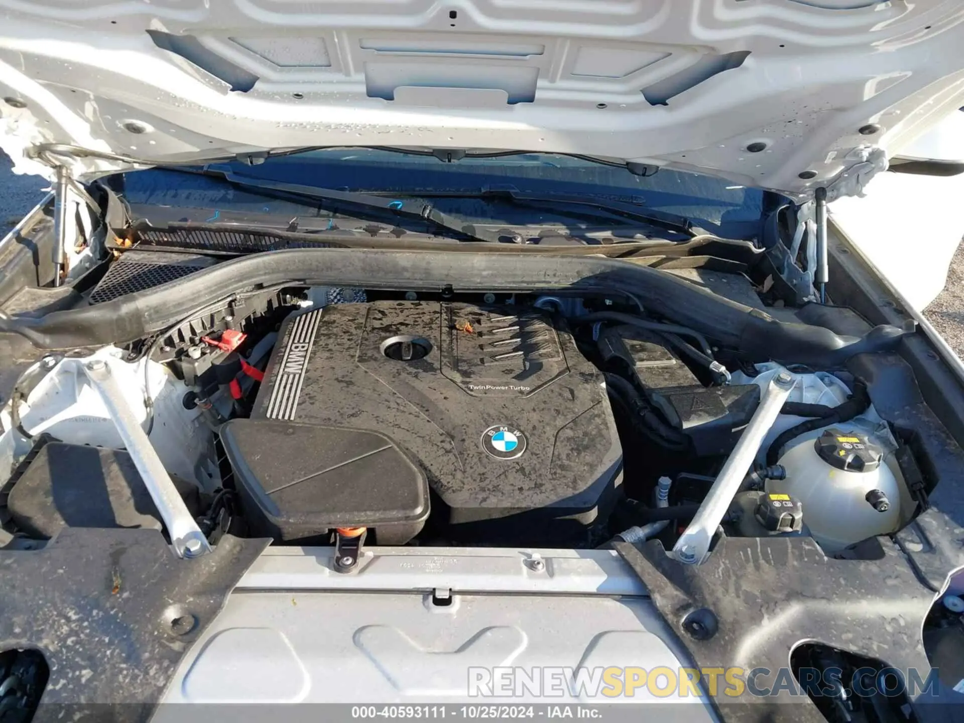 10 Photograph of a damaged car 5UX53DP05N9M66356 BMW X3 2022