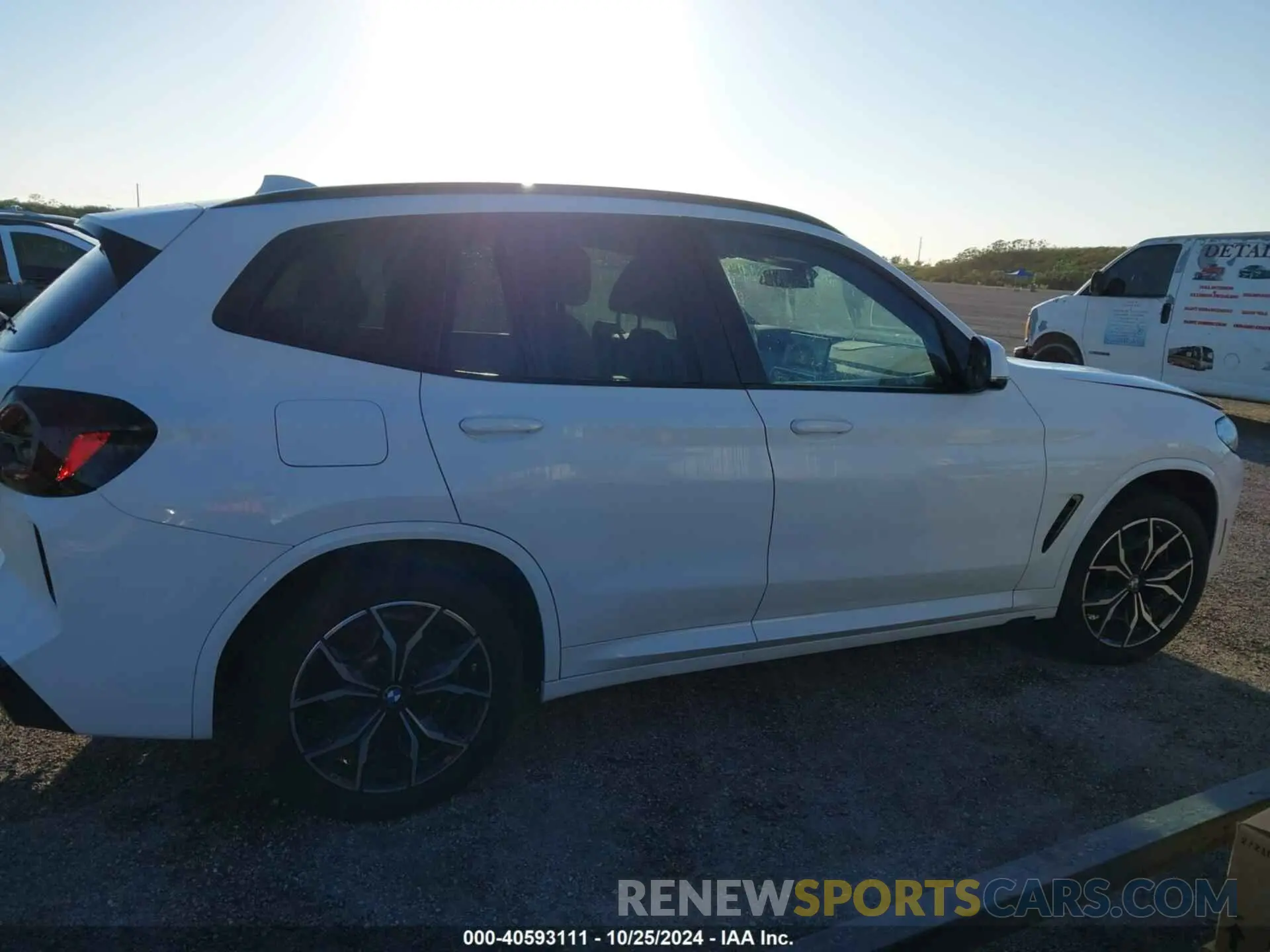 13 Photograph of a damaged car 5UX53DP05N9M66356 BMW X3 2022