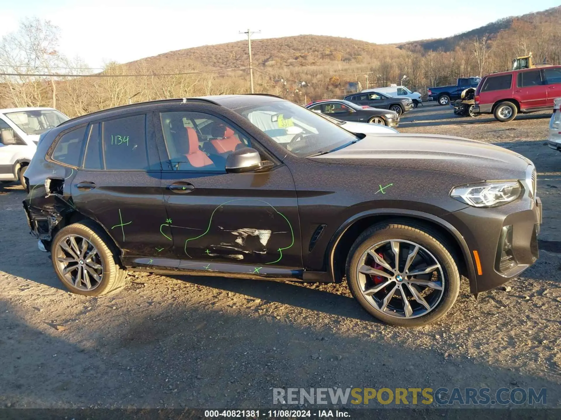 13 Photograph of a damaged car 5UX53DP05N9M67684 BMW X3 2022