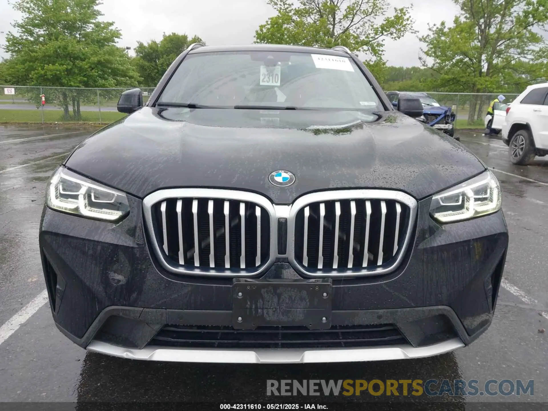 12 Photograph of a damaged car 5UX53DP06N9J37455 BMW X3 2022