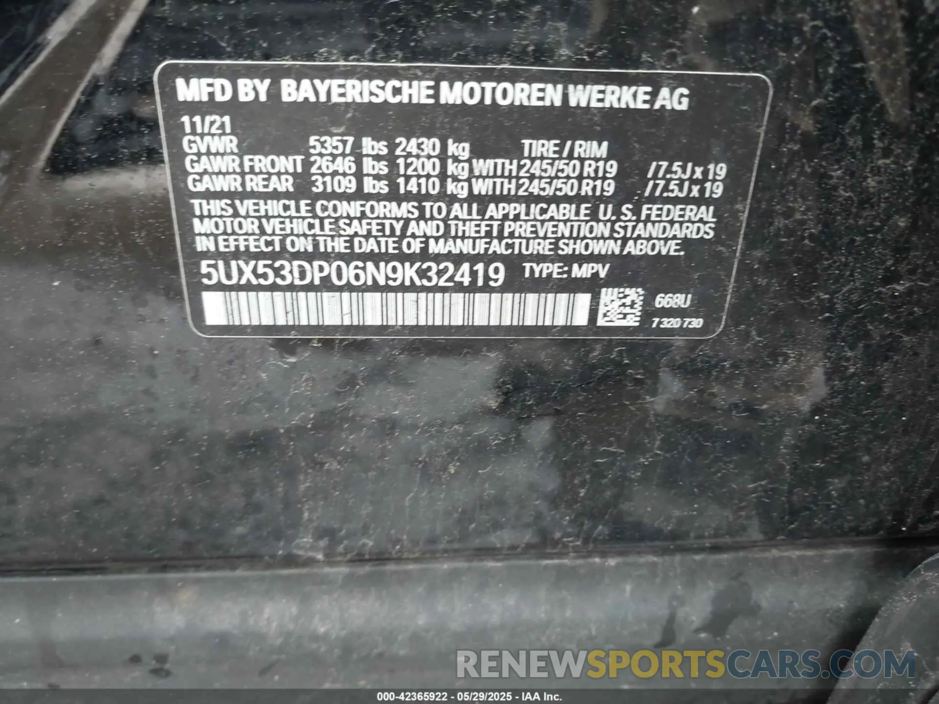 9 Photograph of a damaged car 5UX53DP06N9K32419 BMW X3 2022