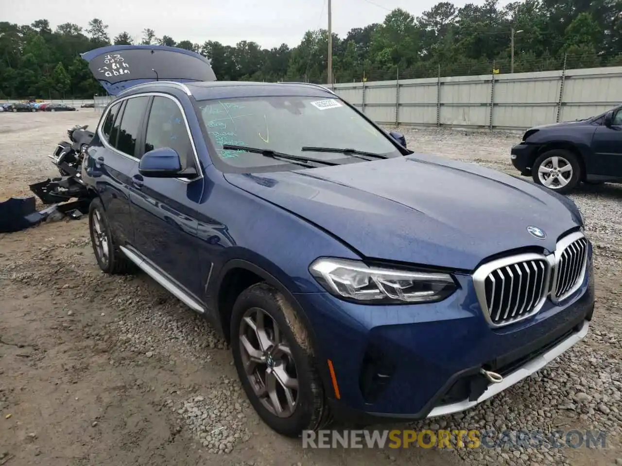 1 Photograph of a damaged car 5UX53DP06N9L46890 BMW X3 2022