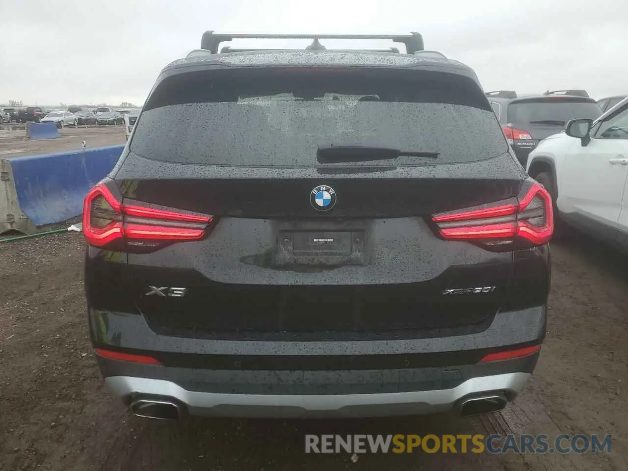 6 Photograph of a damaged car 5UX53DP06N9L69411 BMW X3 2022