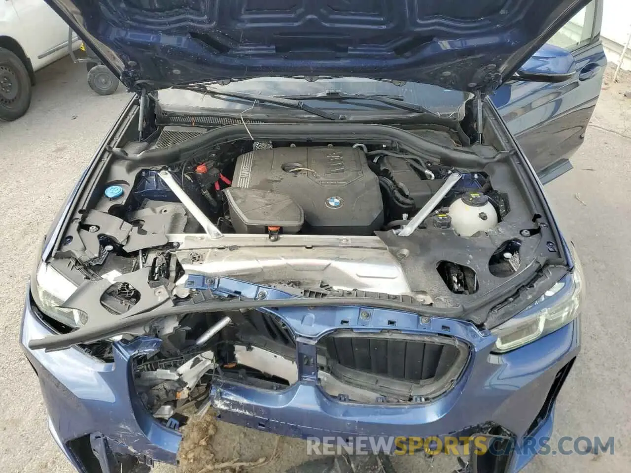 12 Photograph of a damaged car 5UX53DP08N9N42135 BMW X3 2022