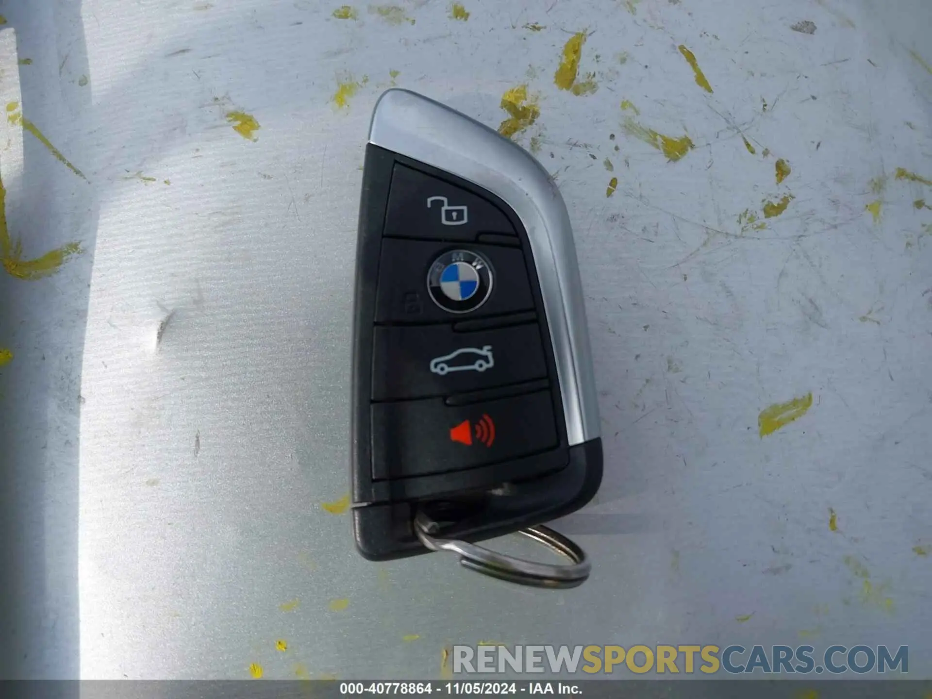 11 Photograph of a damaged car 5UX53DP09N9K53992 BMW X3 2022
