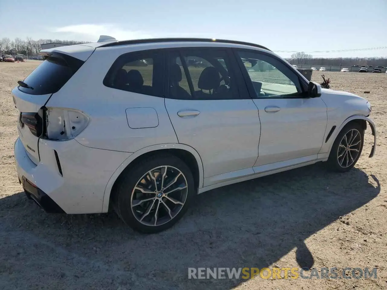 3 Photograph of a damaged car 5UX53DP09N9L66860 BMW X3 2022