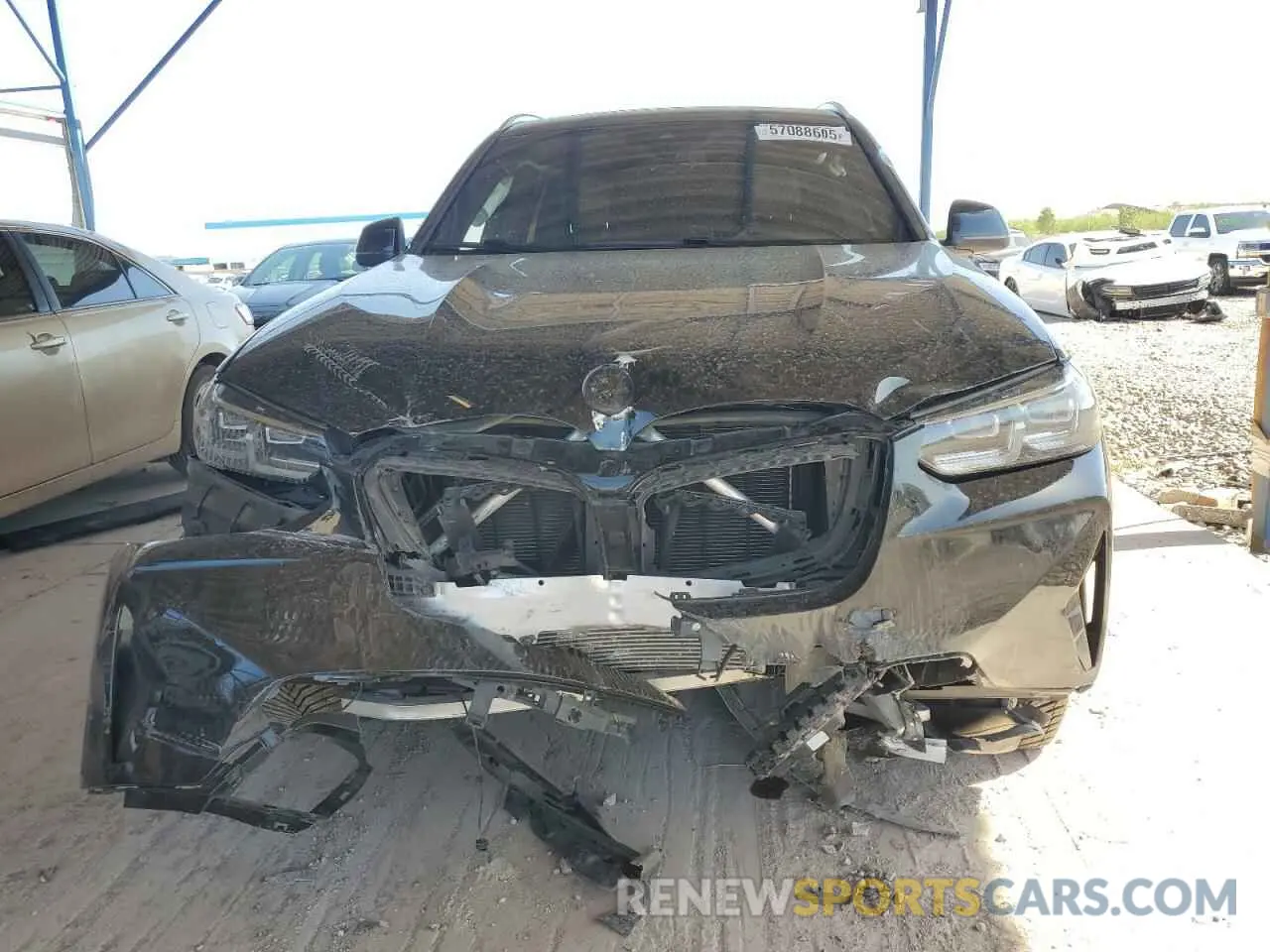 5 Photograph of a damaged car 5UX53DP09N9N35100 BMW X3 2022