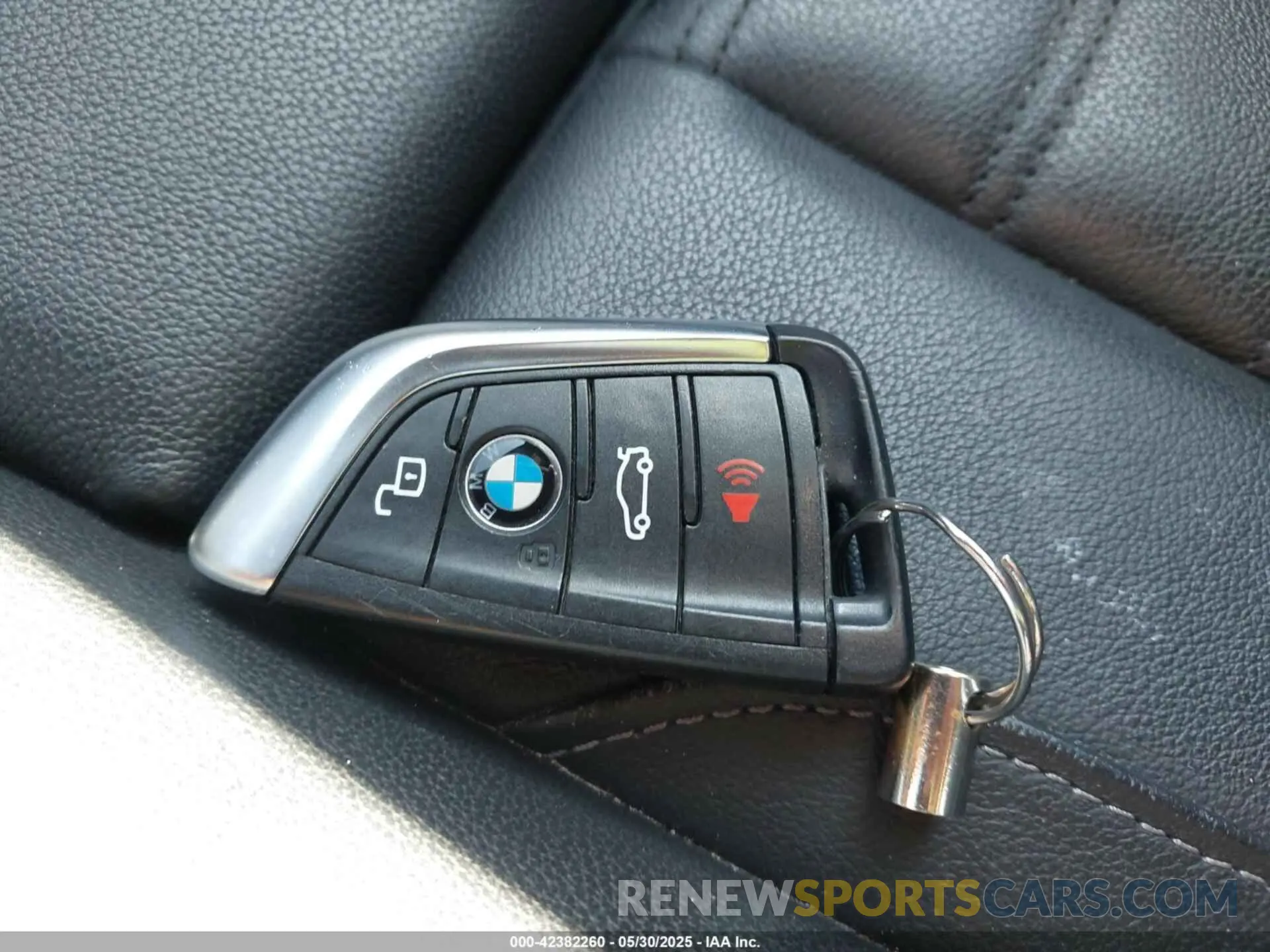 11 Photograph of a damaged car 5UX53DP0XN9J53917 BMW X3 2022